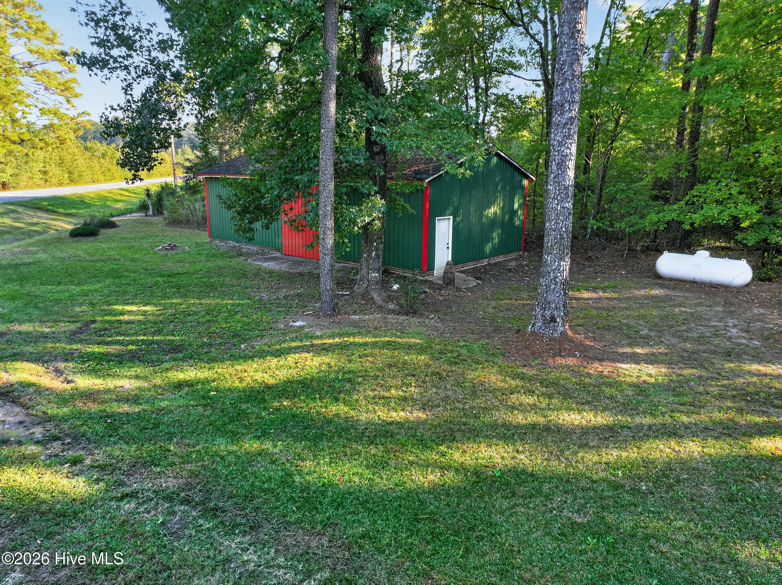 Single Family Residence at 3642 Nc-102, Ayden, NC 28513, photo 7 of 52