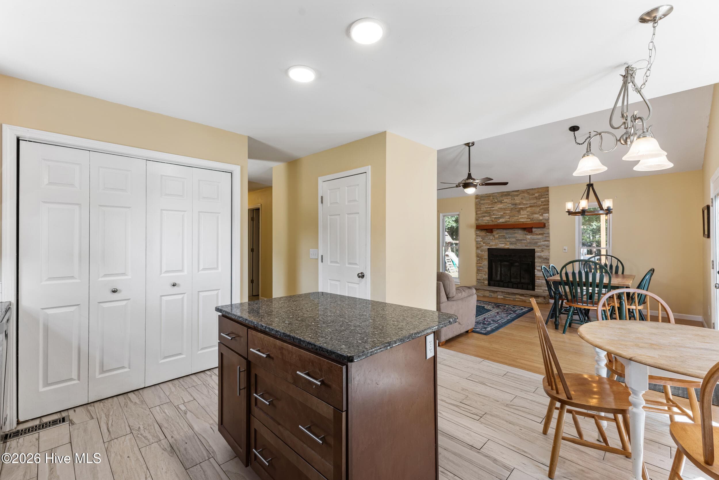 Single Family Residence at 327 Green Meadows Drive, Wilmington, NC 28405, photo 17 of 33