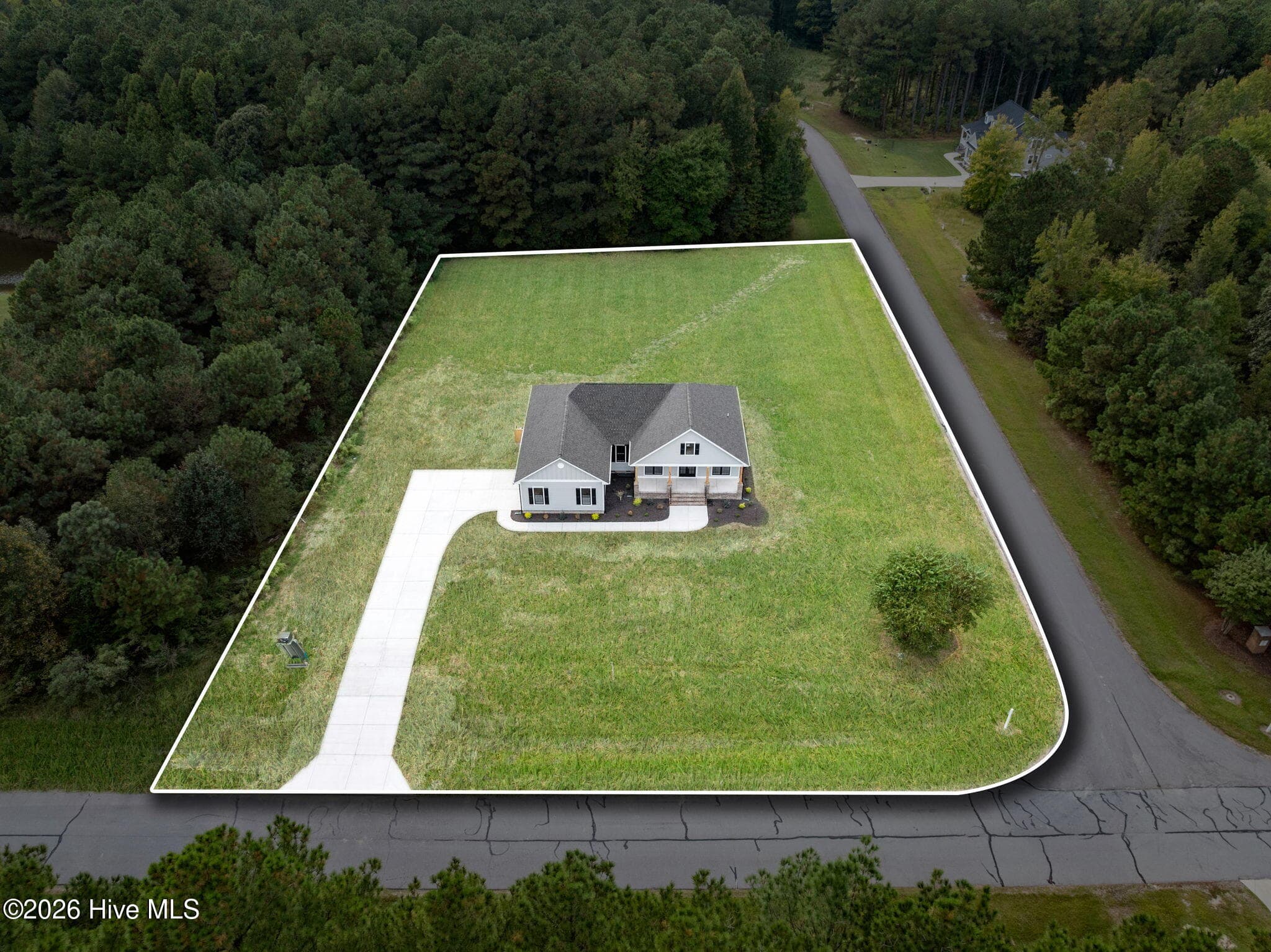 Single Family Residence at 329 Riversound Drive, Edenton, NC 27932, photo 37 of 44