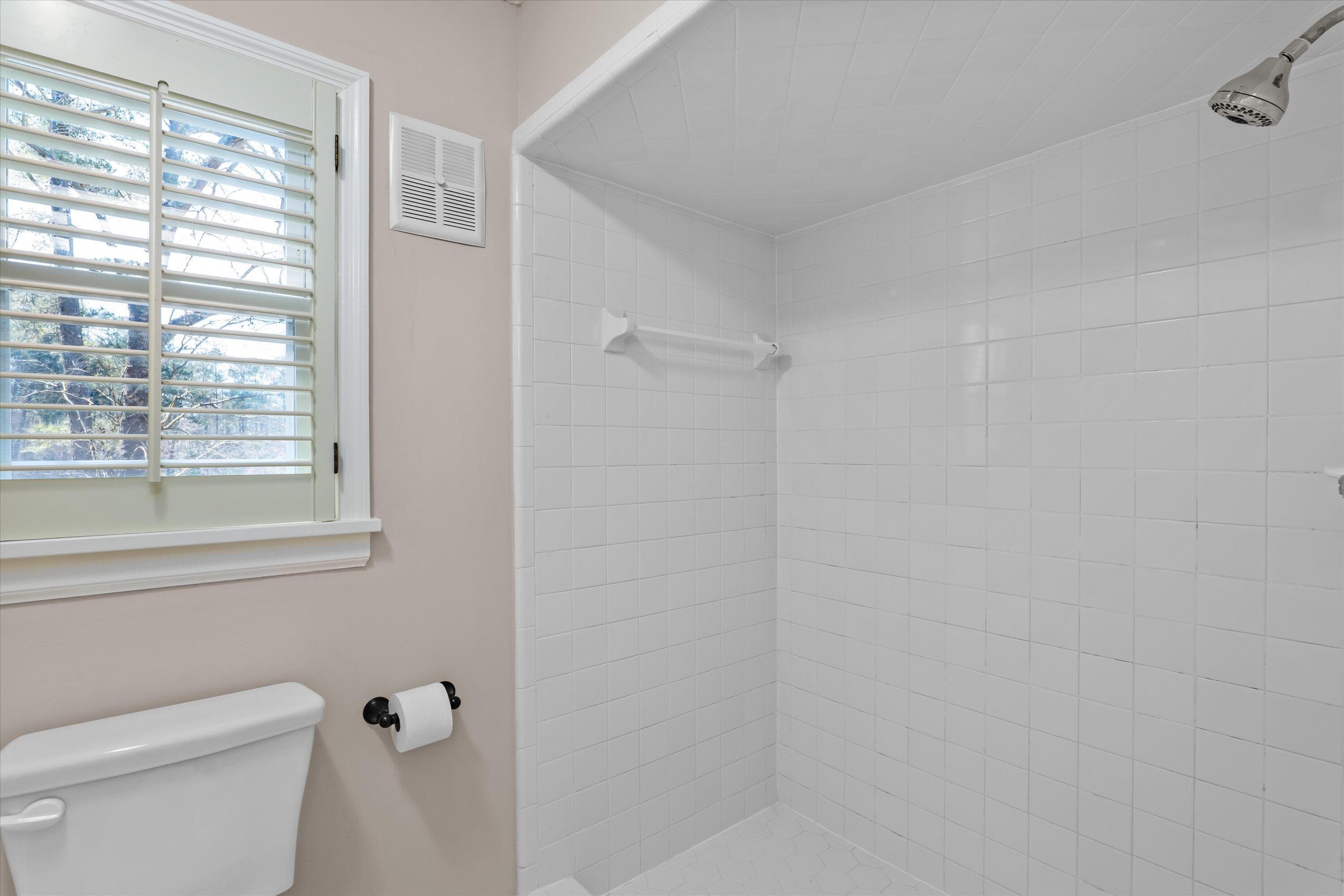 Single Family Residence at 856 Point Comfort Road, Martinez, GA 30907, photo 26 of 54