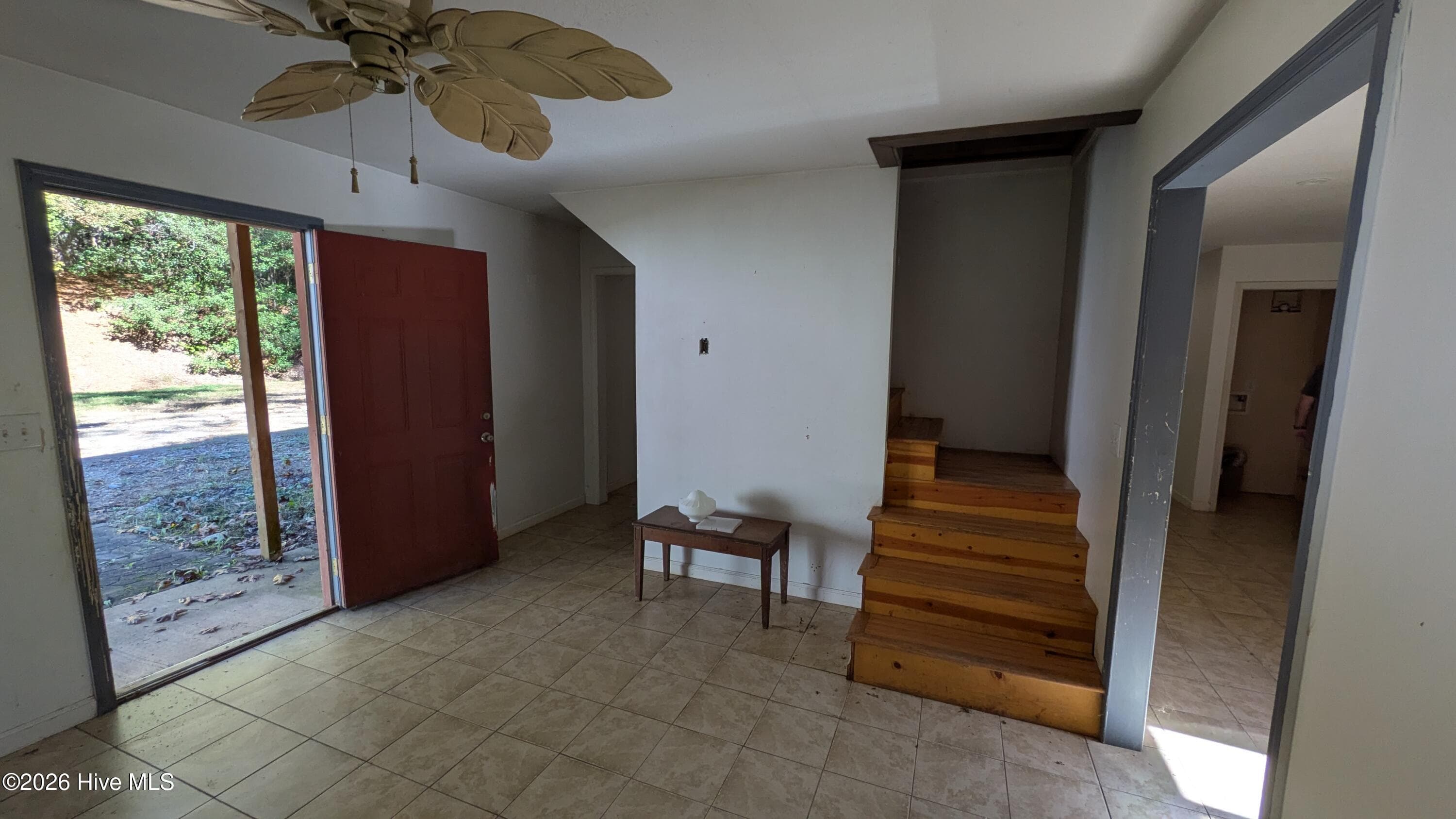 Single Family Residence at 25 Raymond Road, Murphy, NC 28906, photo 7 of 26