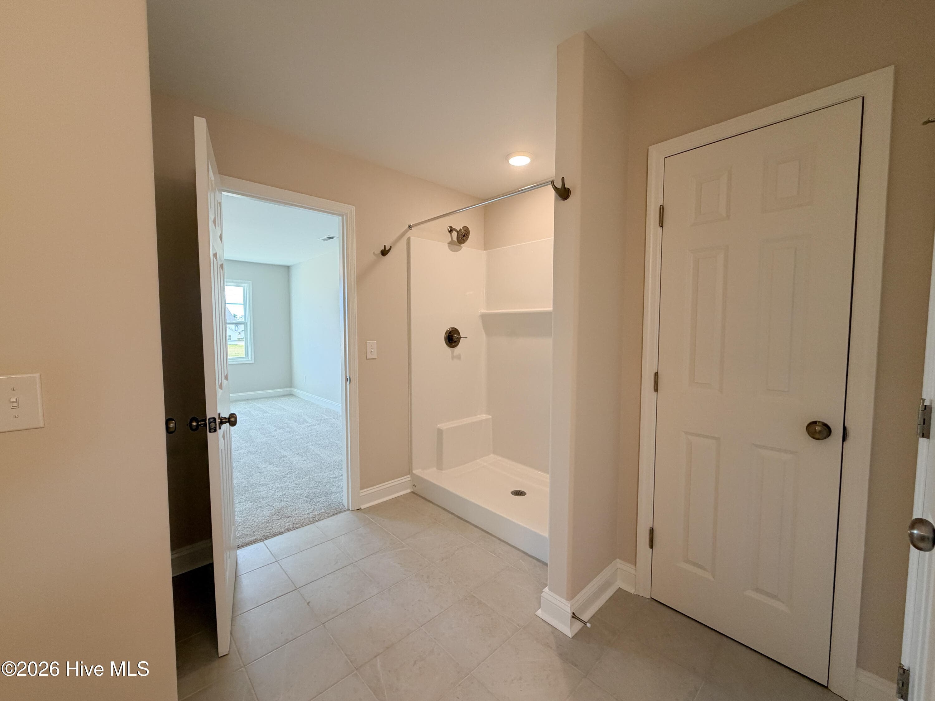 Single Family Residence at 903 Wild Azalea Way, Hubert, NC 28539, photo 2 of 2