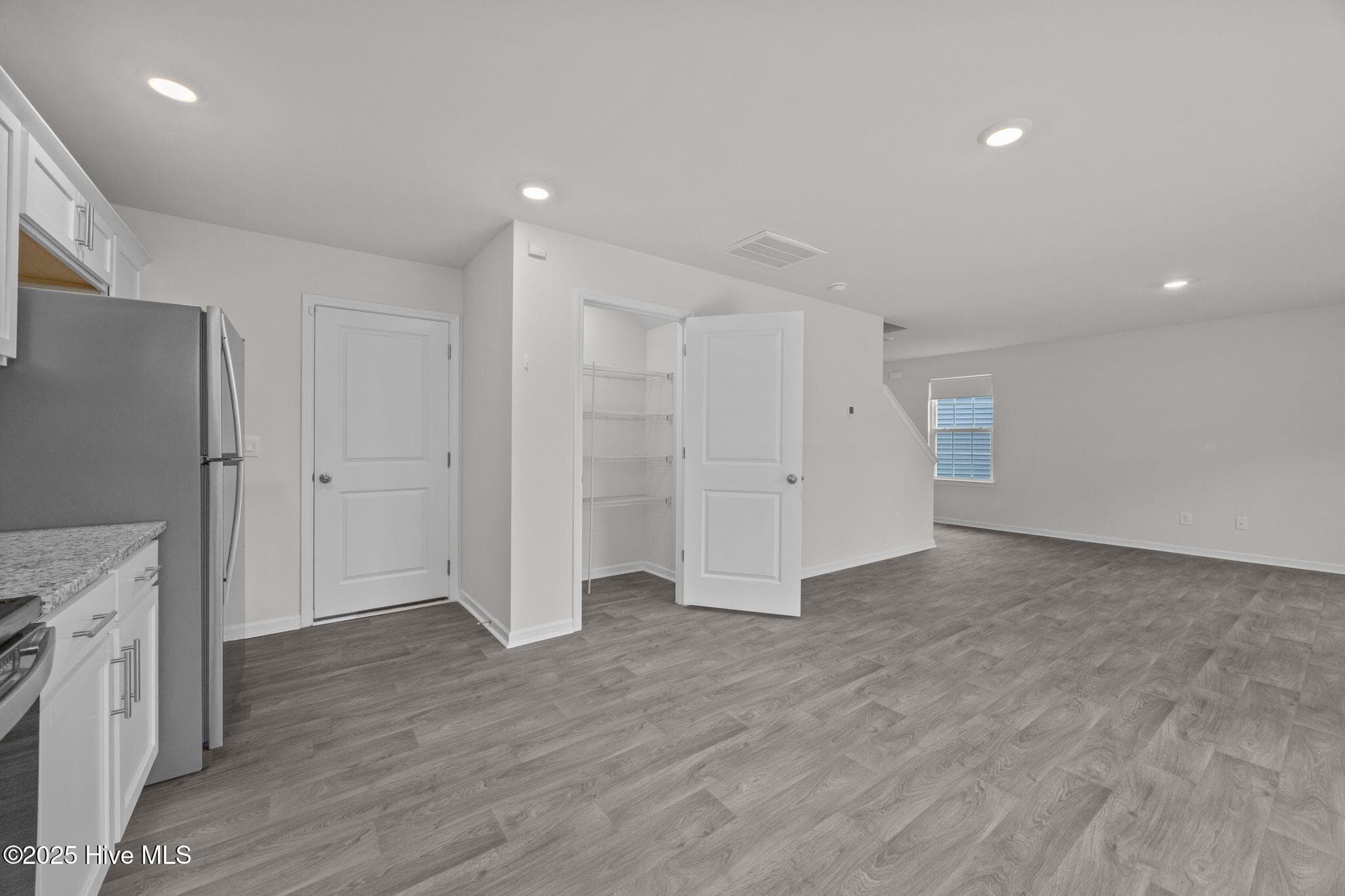 Single Family Residence at 1324 S Wilshire Court, Kinston, NC 28504, photo 15 of 53