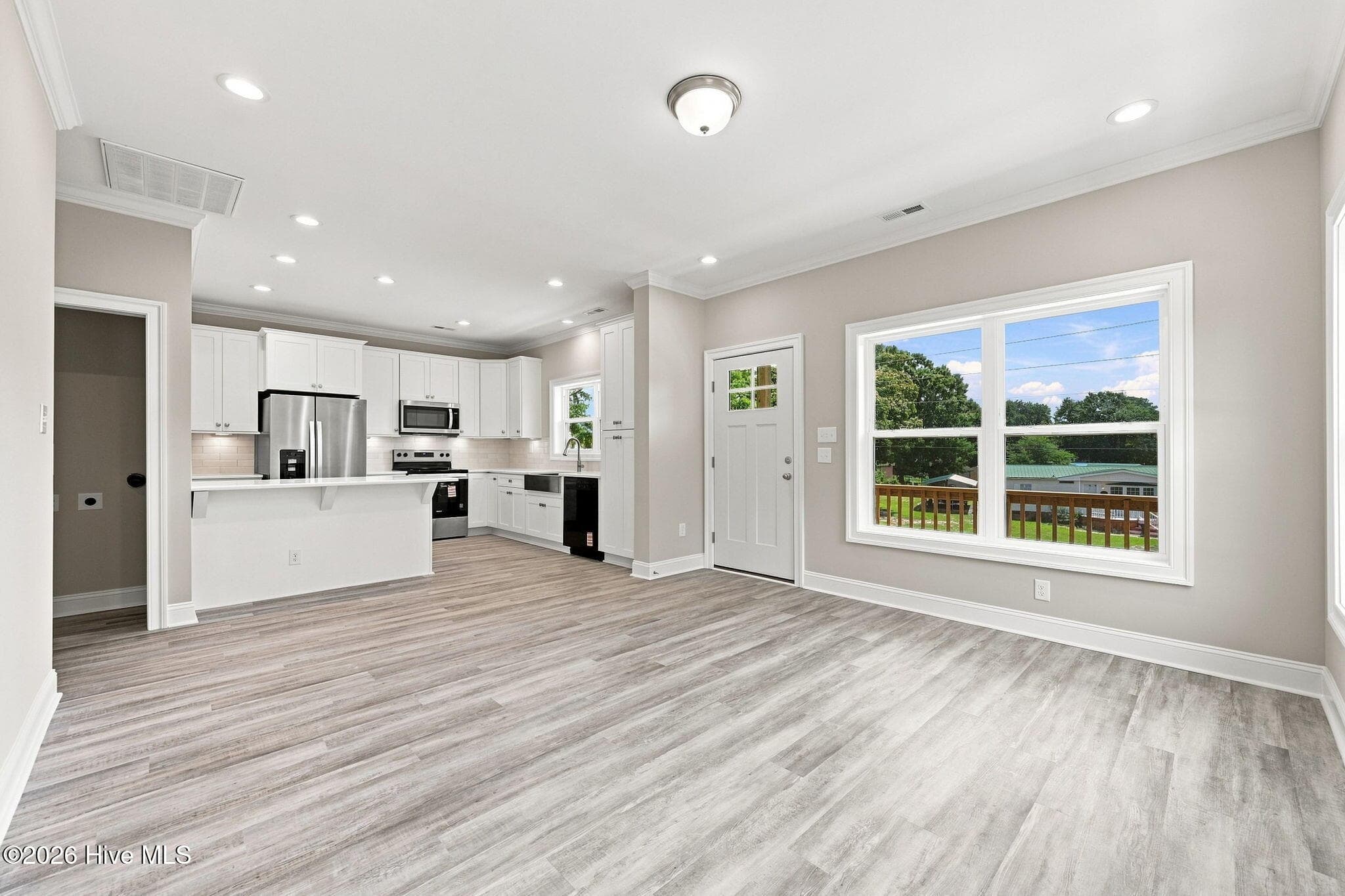 Single Family Residence at 751 Driftwood Drive, Hampstead, NC 28443, photo 18 of 52