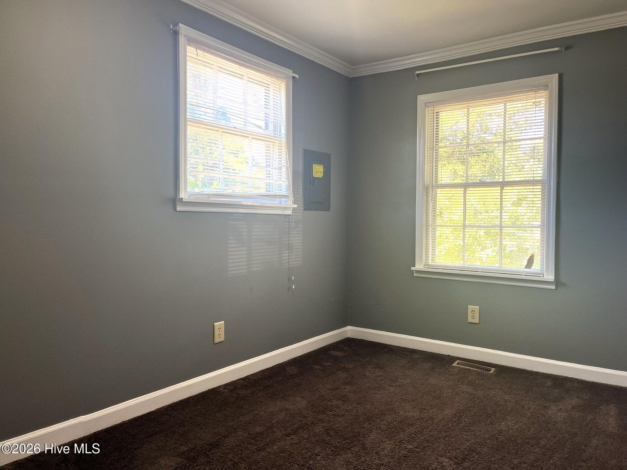 Single Family Residence at 125 W South Street, Kinston, NC 28501, photo 9 of 11