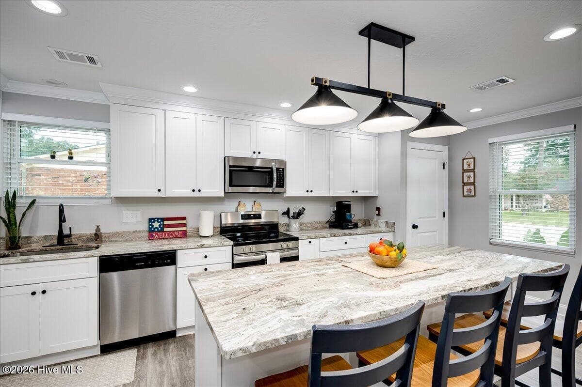 Spacious kitchen island with extra seating - 4121 Langley Street, Martinez, GA 30907