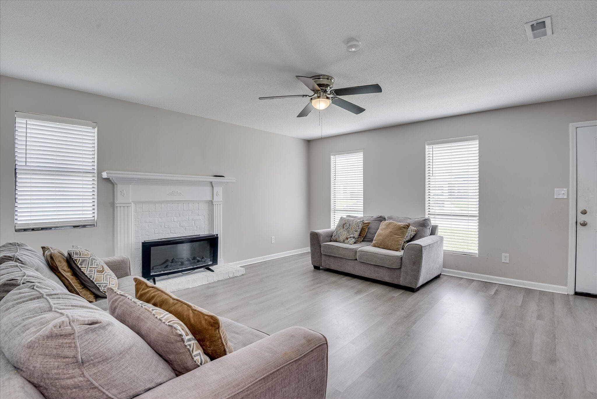 Single Family Residence at 2904 Pleasant Court, Augusta, GA 30907, photo 7 of 32