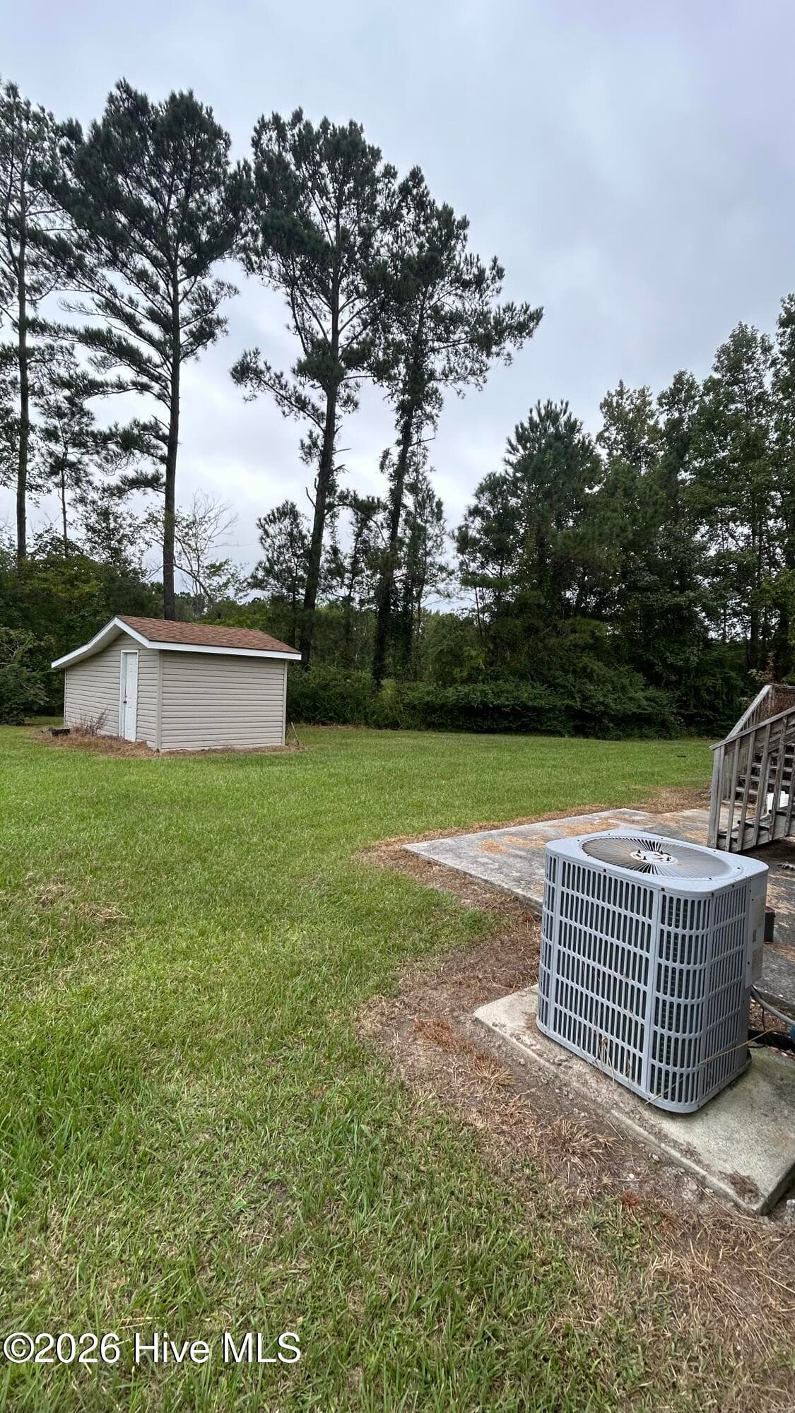 Manufactured Home at 1395 George Ii Highway SE, Bolivia, NC 28422, photo 3 of 9