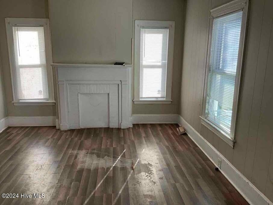 1110 Colonial Avenue, Greenville, NC 27834