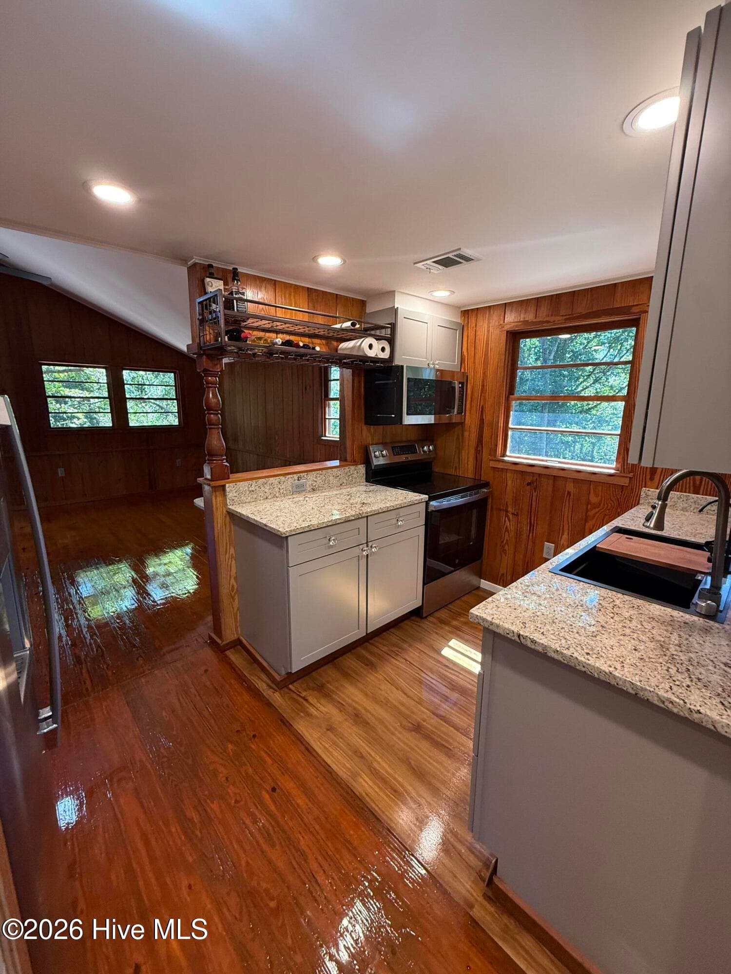 Single Family Residence at 5558 Dogwood Drive NE, Thomson, GA 30824, photo 9 of 50