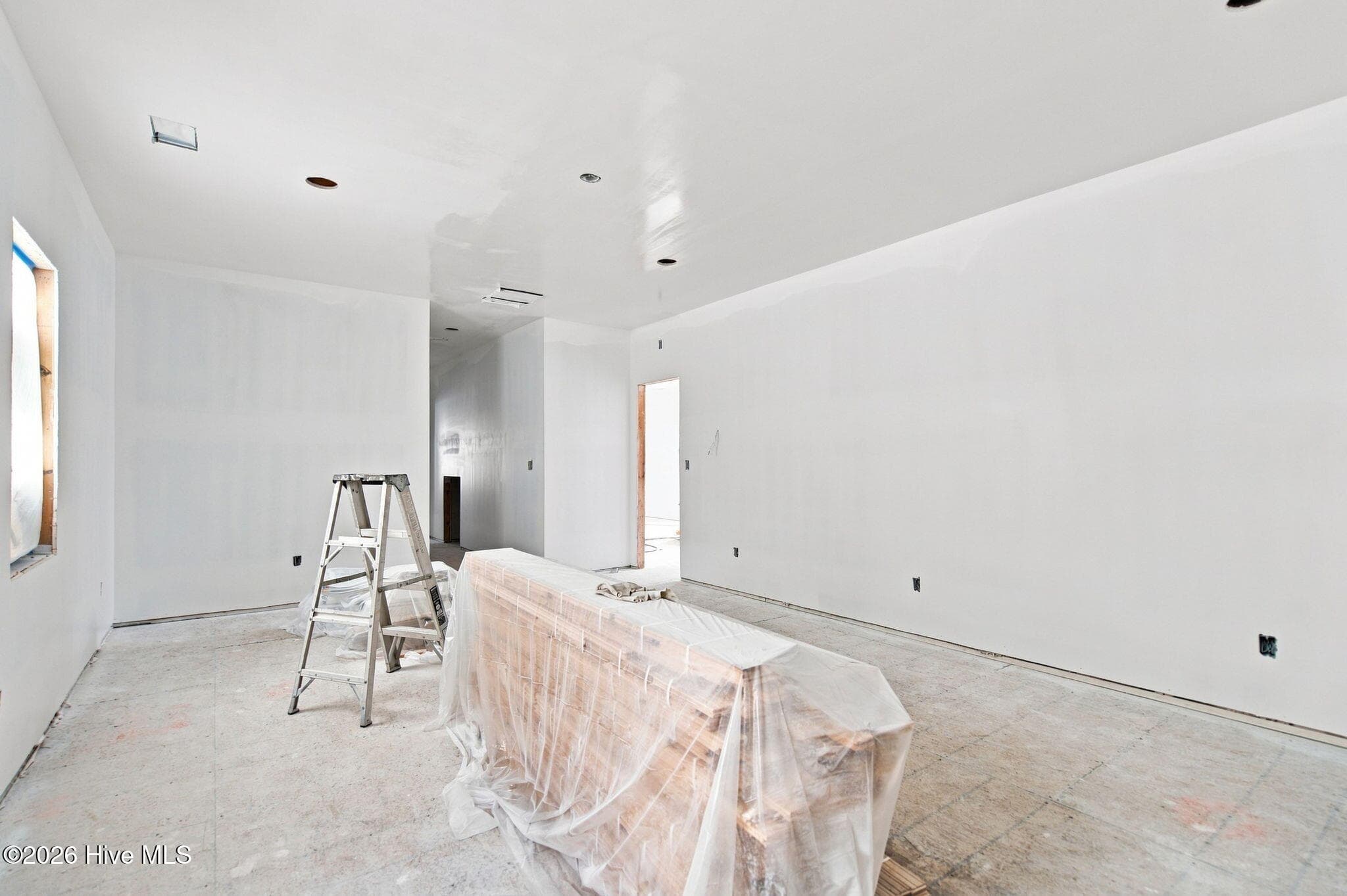 Single Family Residence at 512 Queen Street, Wilmington, NC 28401, photo 15 of 95