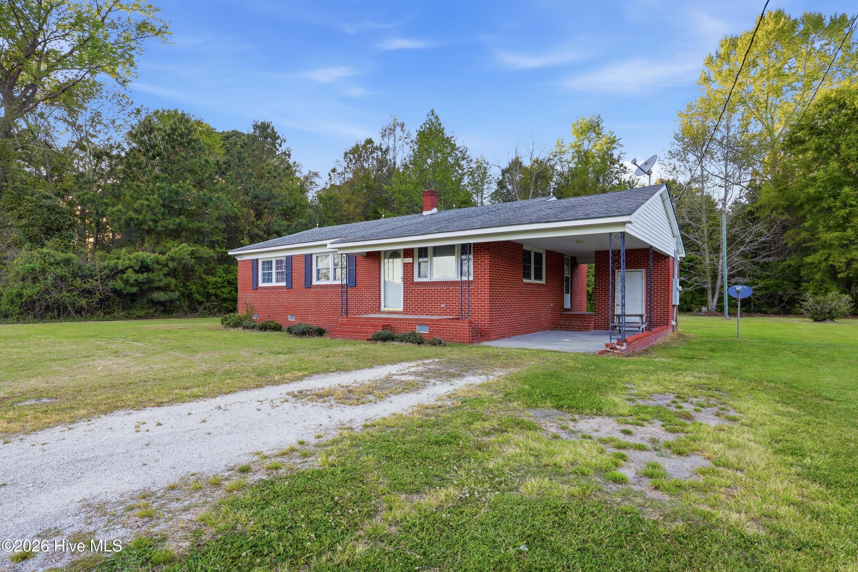 Single Family Residence at 6566 Hwy 41 W, Trenton, NC 28585, photo 3 of 29