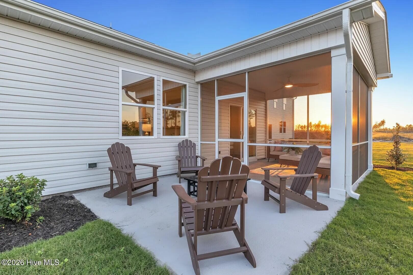 This is a photo of a staged version of this floorplan. The specific finishes and selections can vary for this specific home. - 6259 Raystone Way, Leland, NC 28451