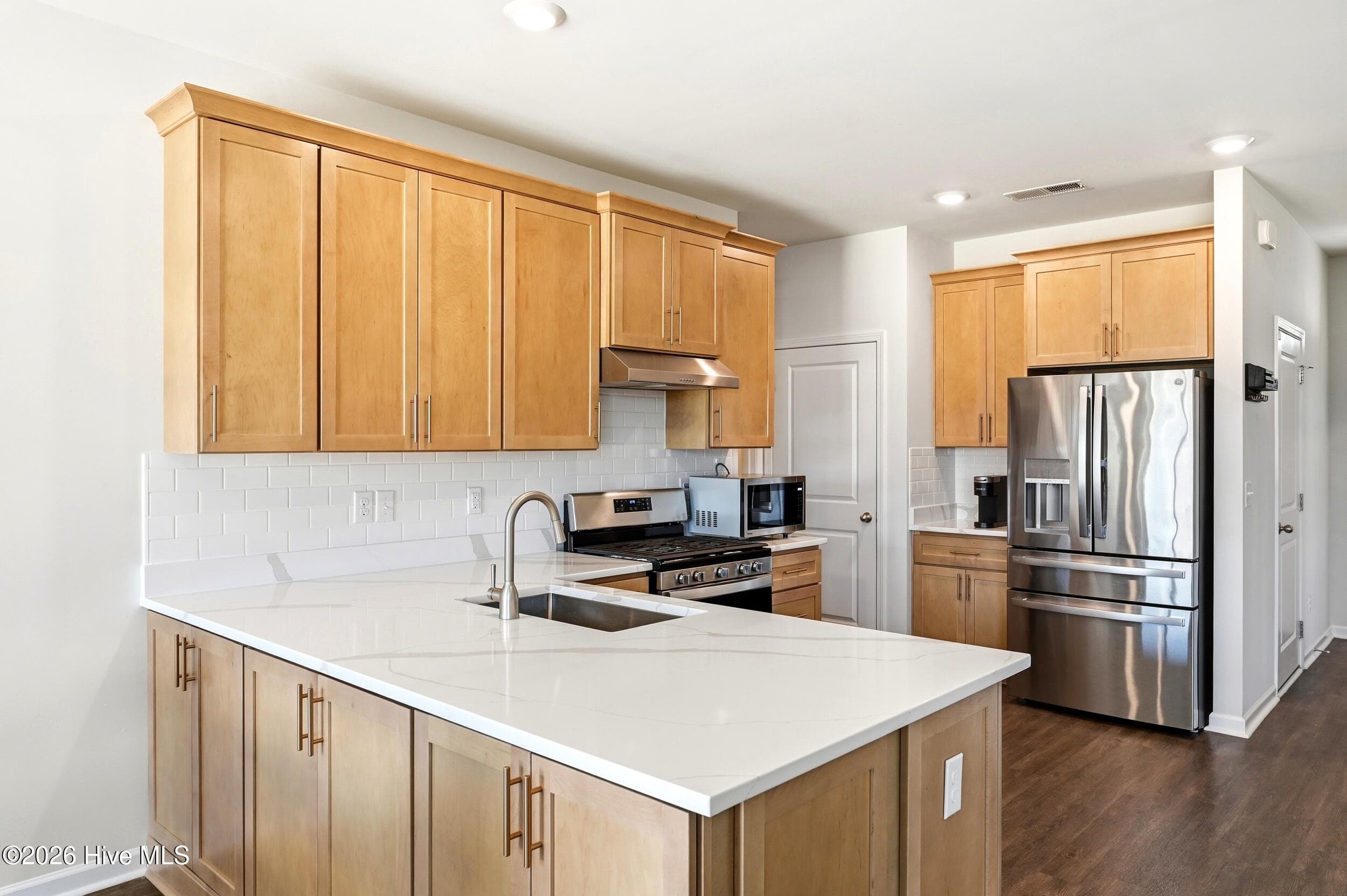 Single Family Residence at 9048 Saint George Road Lot 24, Wilmington, NC 28411, photo 8 of 34