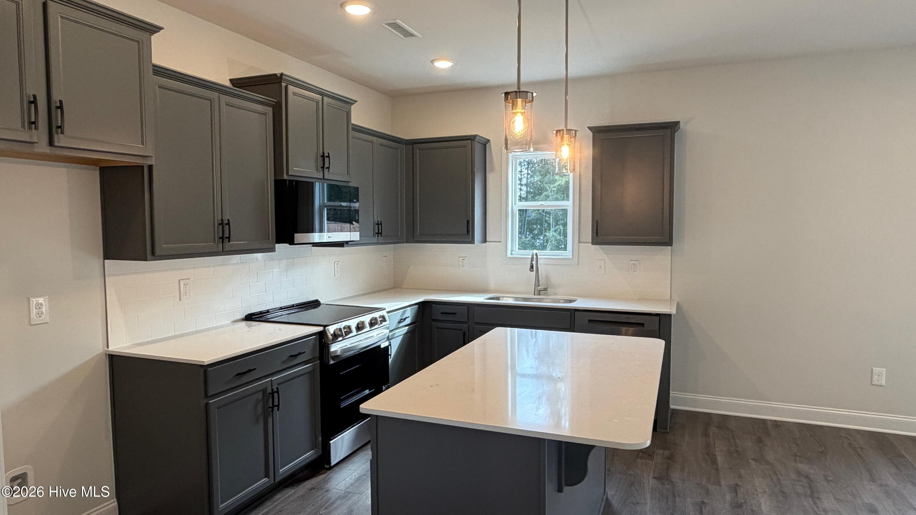 Single Family Residence at 648 Springtooth Drive, Zebulon, NC 27597, photo 11 of 22