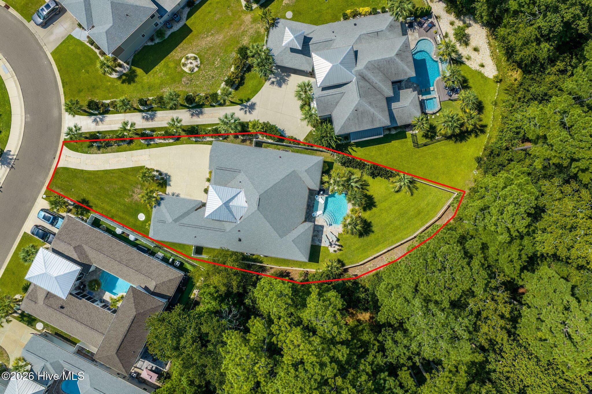 Single Family Residence at 2016 Manor Parc Drive, Calabash, NC 28467, photo 15 of 127
