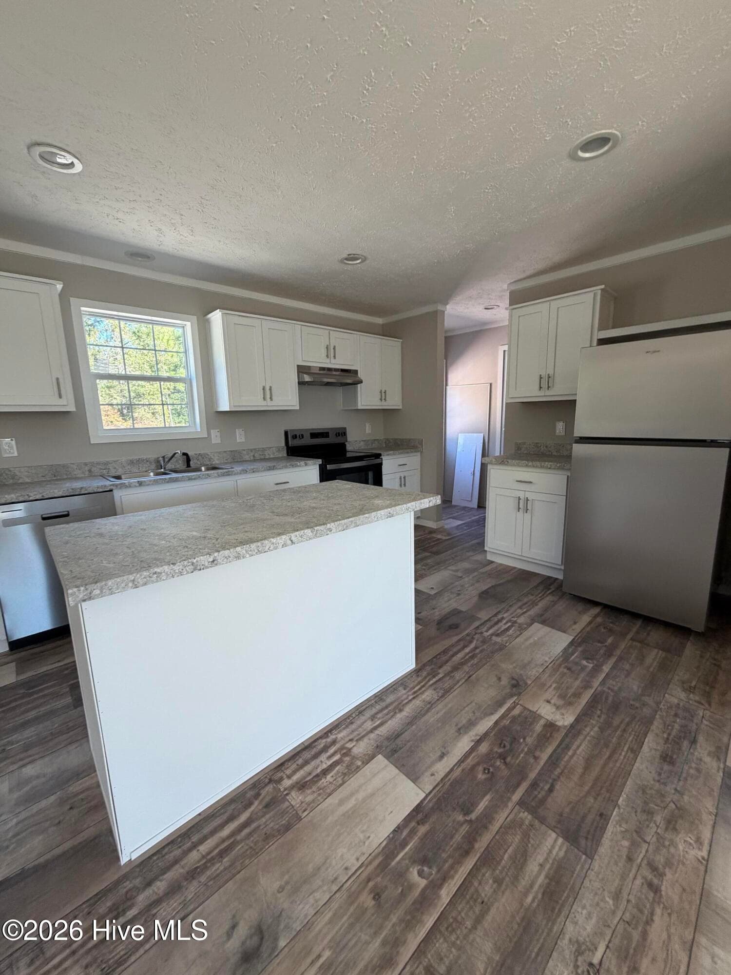 Manufactured Home at 450 Mt Zion Road, Trenton, SC 29847, photo 12 of 26