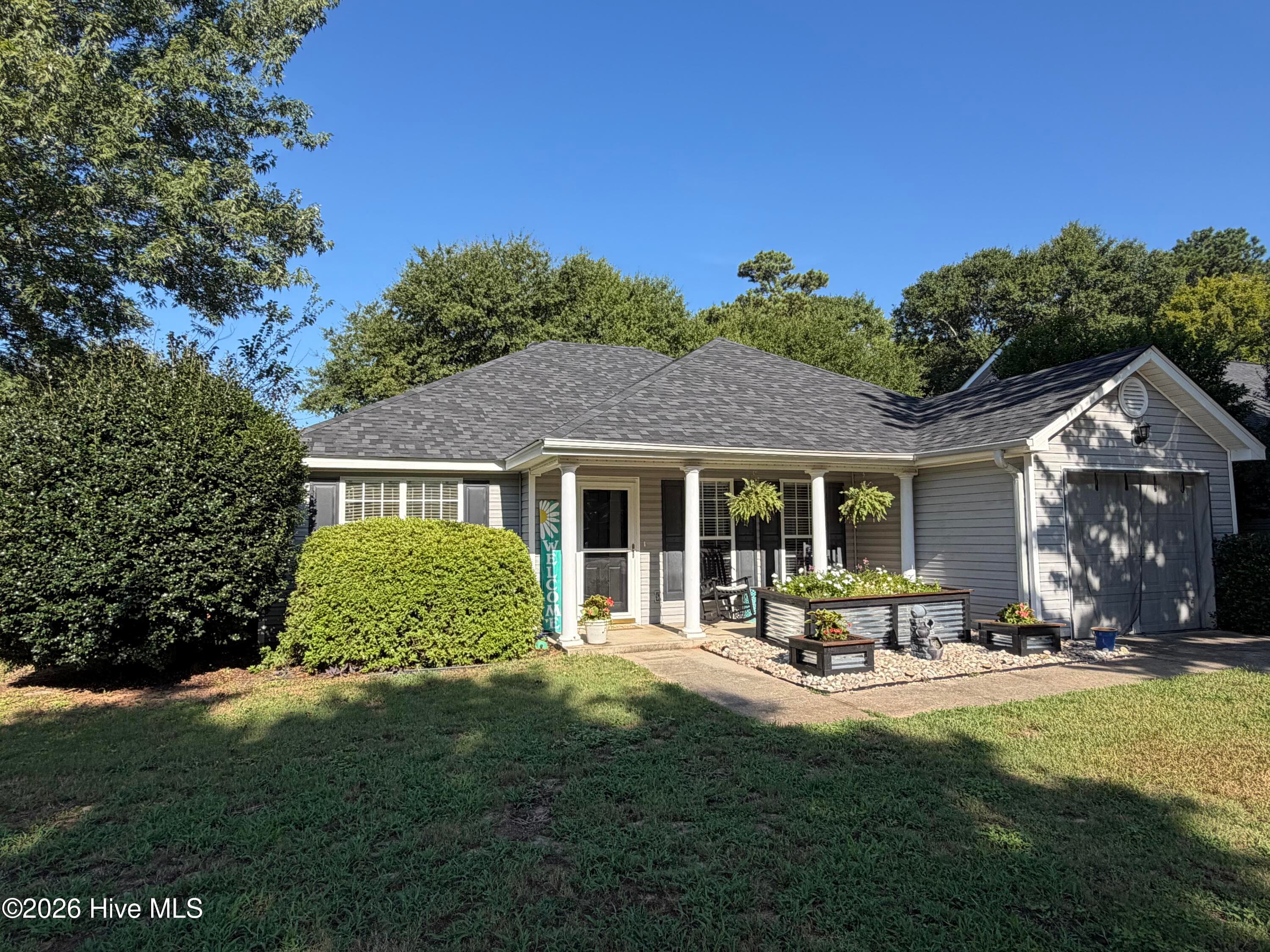 Single Family Residence at 158 Oakland Drive, North Augusta, SC 29860, photo 2 of 79