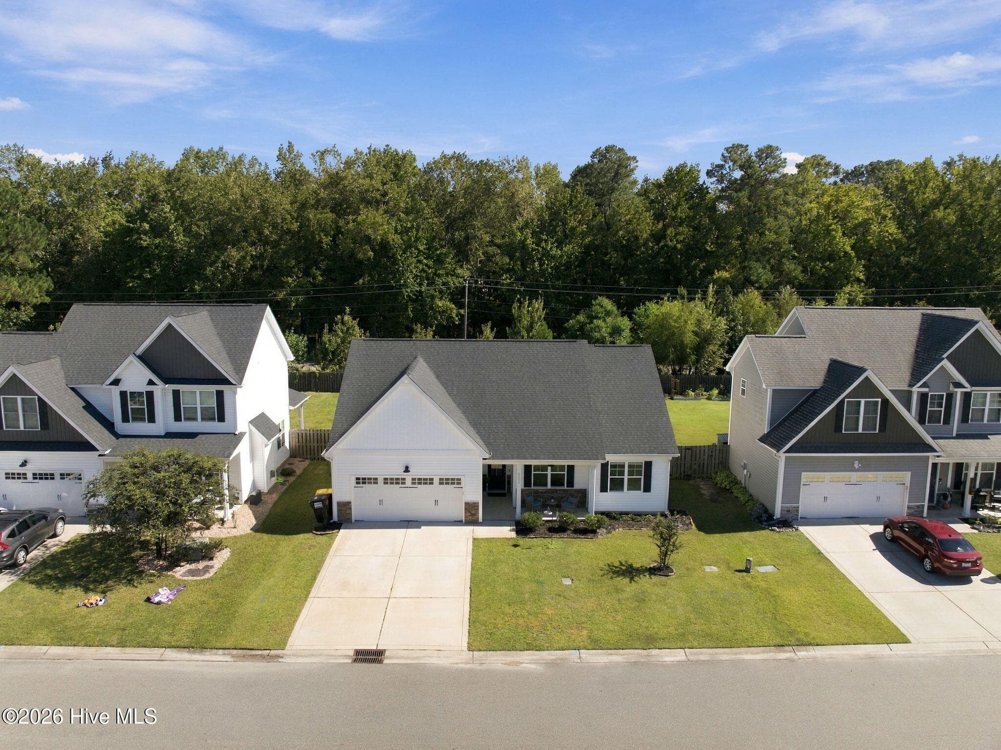 Single Family Residence at 2024 Blue Bonnet Circle, Castle Hayne, NC 28429, photo 2 of 42