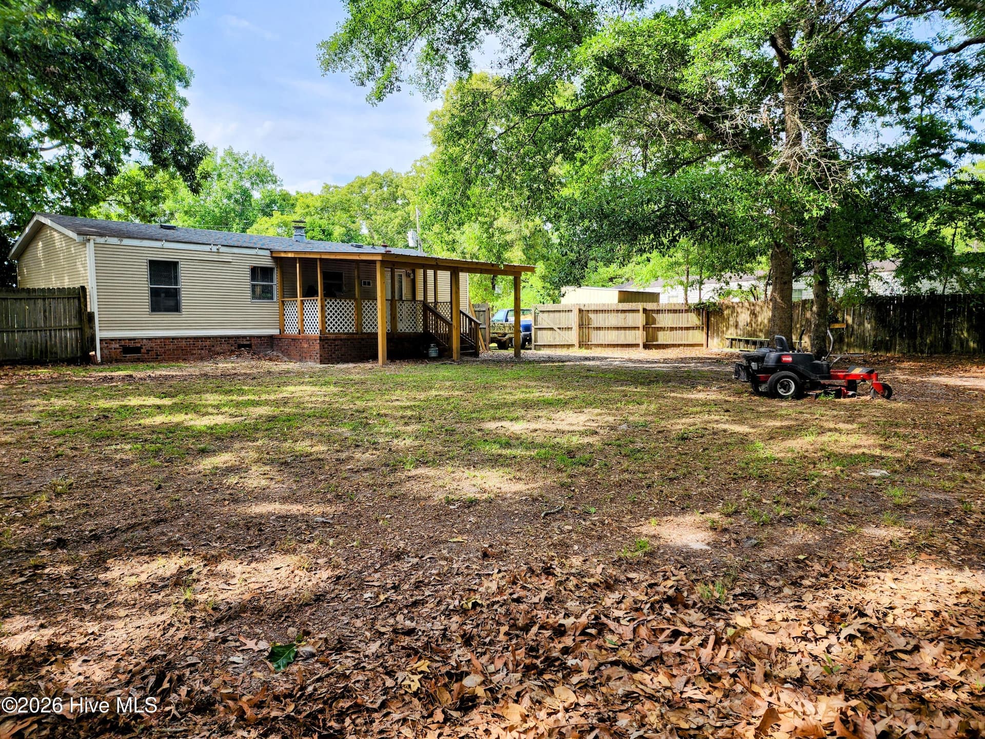 Manufactured Home at 623 Sandy Bluff Drive SW, Supply, NC 28462, photo 20 of 26