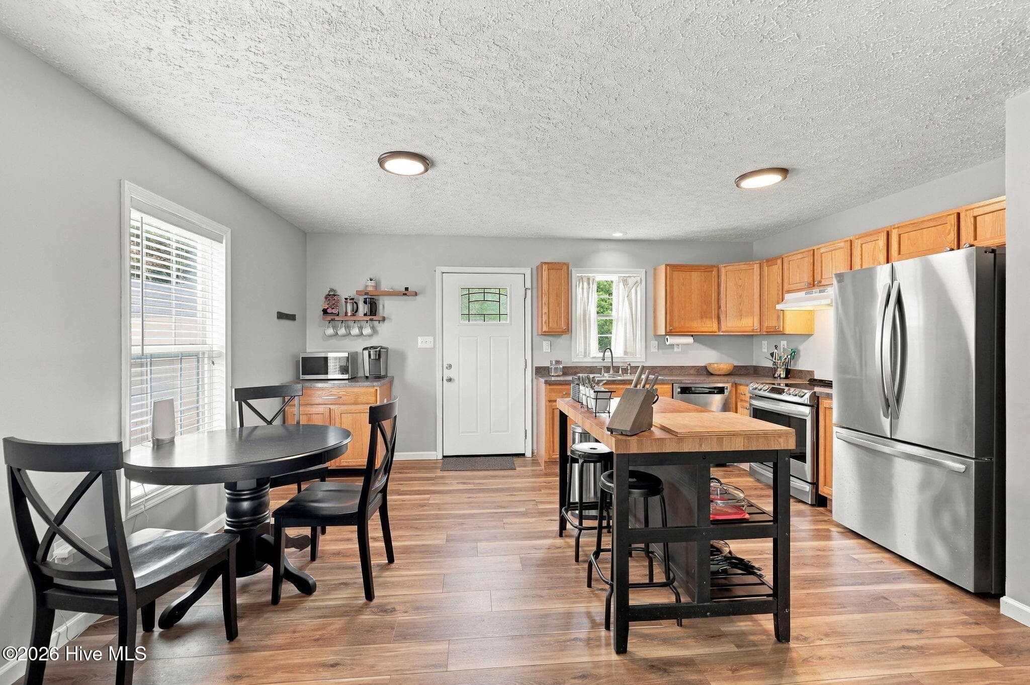 Single Family Residence at 163 Guinea Road, Moyock, NC 27958, photo 14 of 37