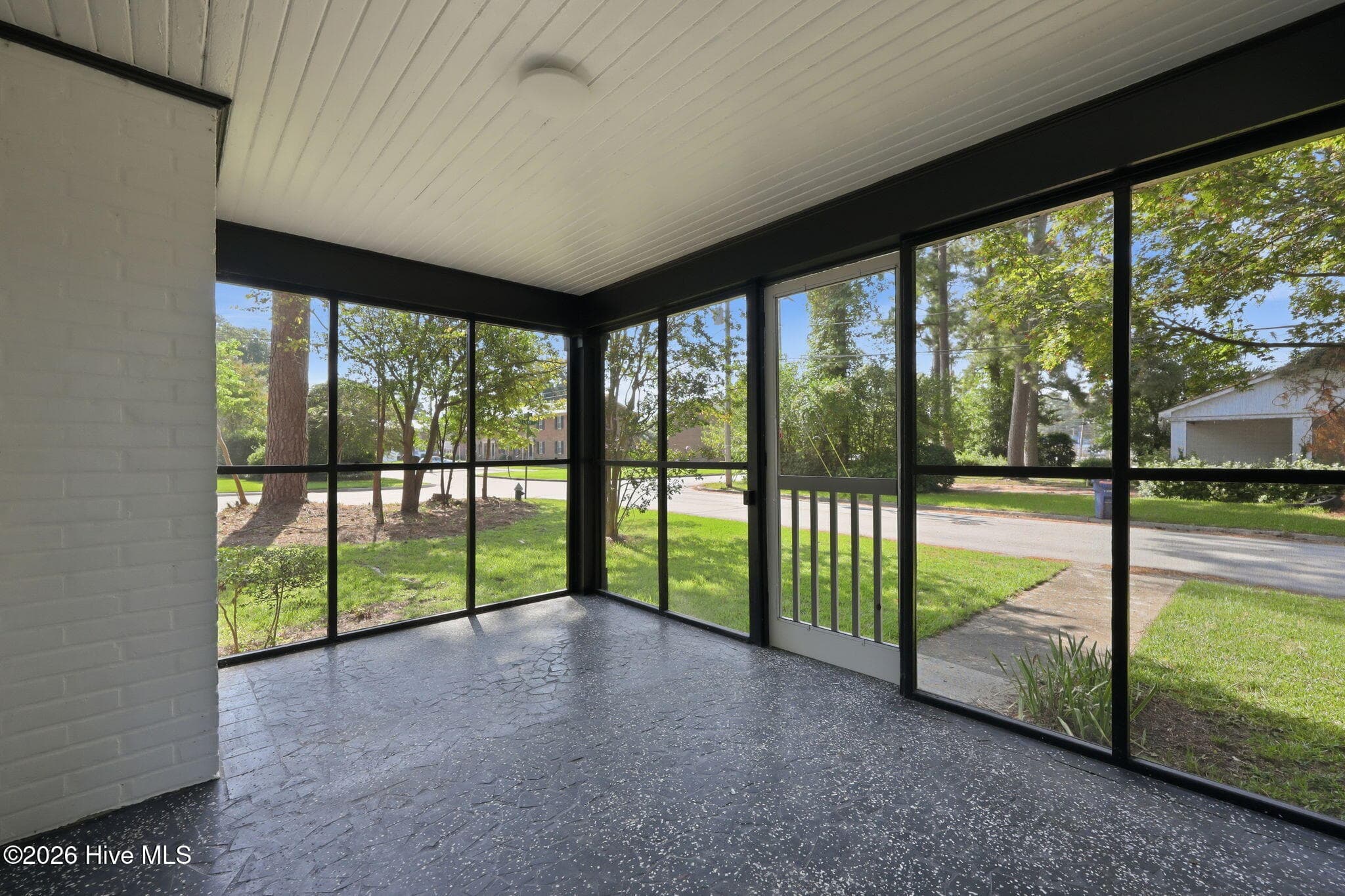 Single Family Residence at 900 Nelson Street, Kinston, NC 28501, photo 6 of 50