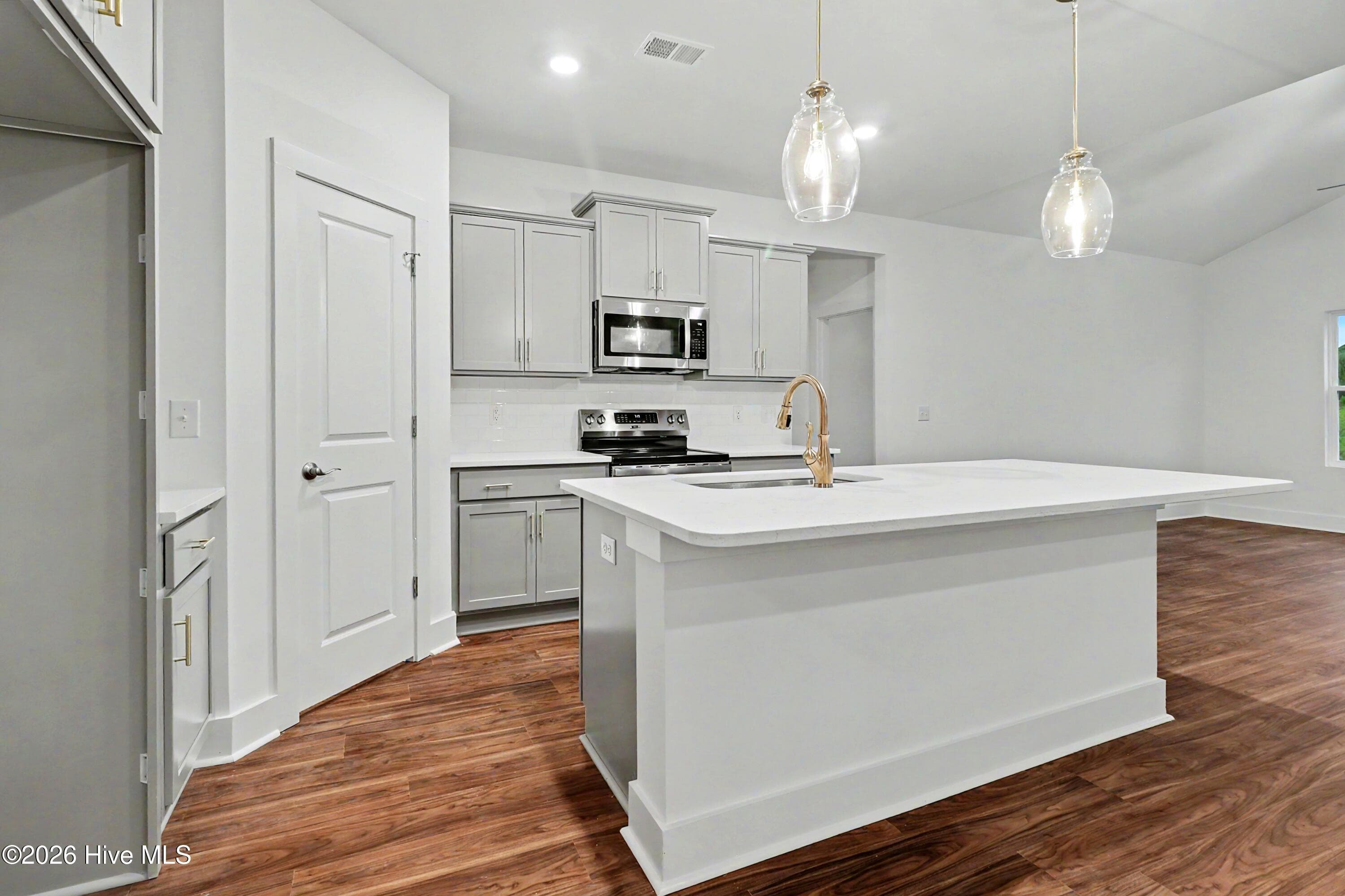 Single Family Residence at 2114 Cregan Cove SW (Lot 3), Ocean Isle Beach, NC 28469, photo 10 of 27