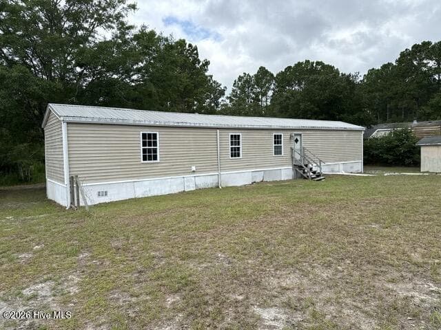 Manufactured Home at 336 Old Folkstone Road, Holly Ridge, NC 28445, photo 14 of 19