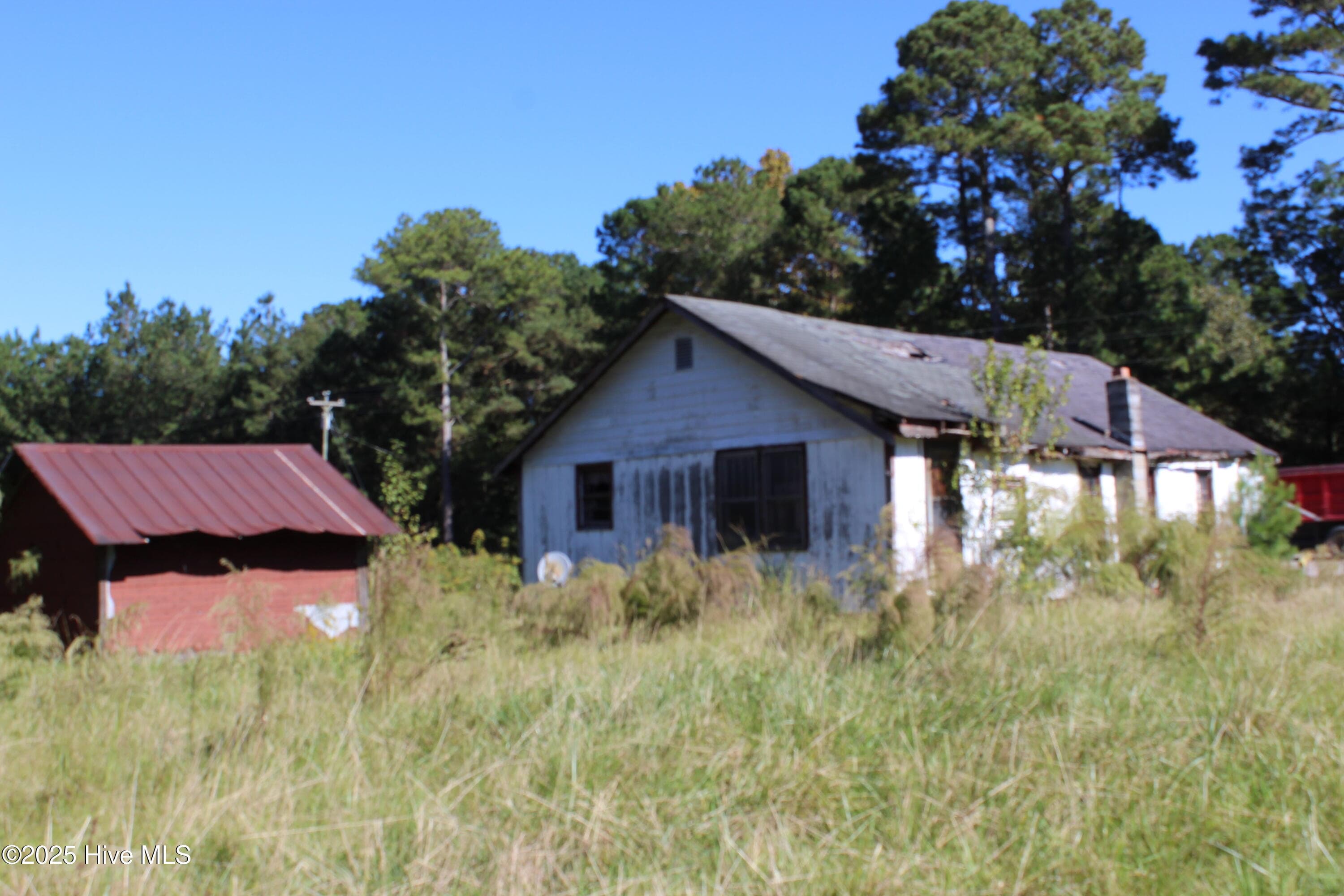 25625 Us Hwy 421, Willard, NC 28478