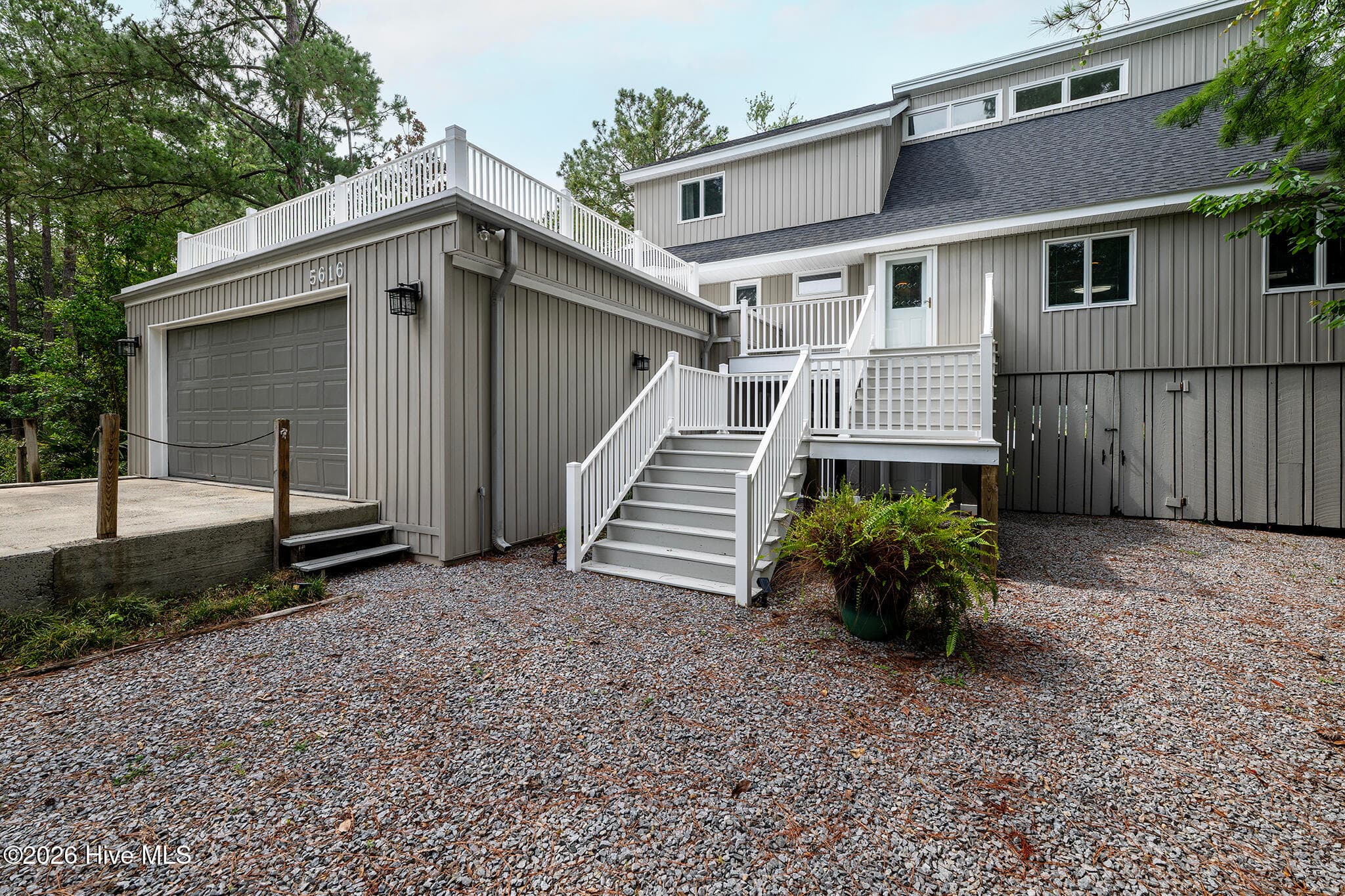 Front Entrance - 5616 Gondolier Drive, New Bern, NC 28560