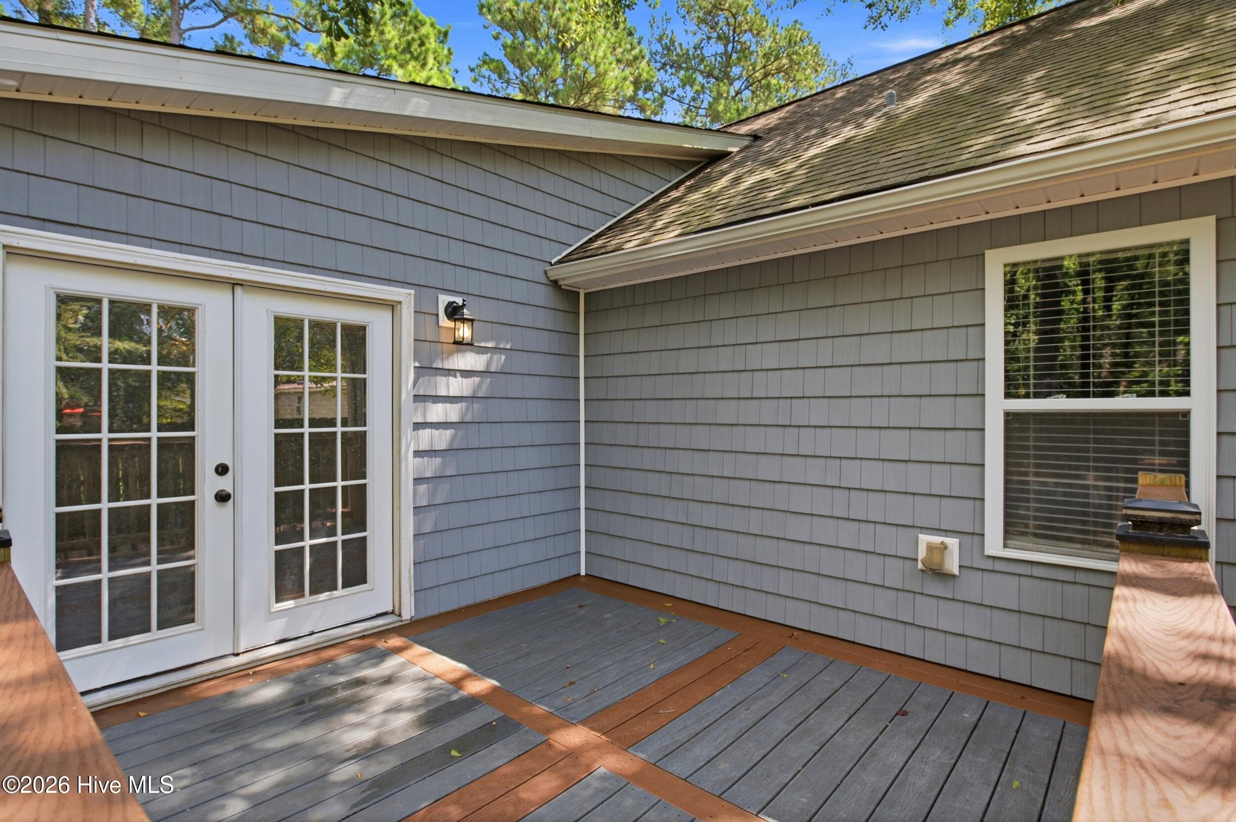 Deck off of the dining/sun room - 122 Pond View Circle, Hampstead, NC 28443