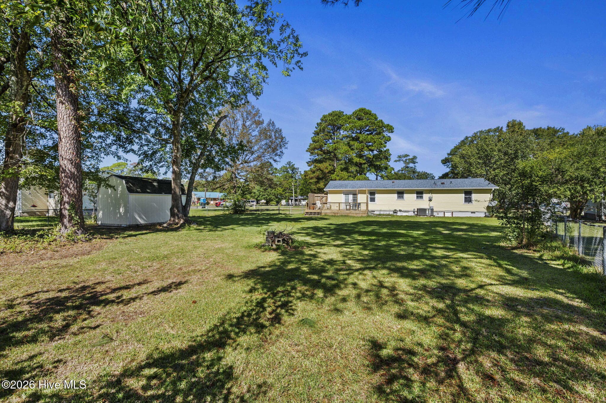 Single Family Residence at 2912 Newport Circle, Newport, NC 28570, photo 6 of 43
