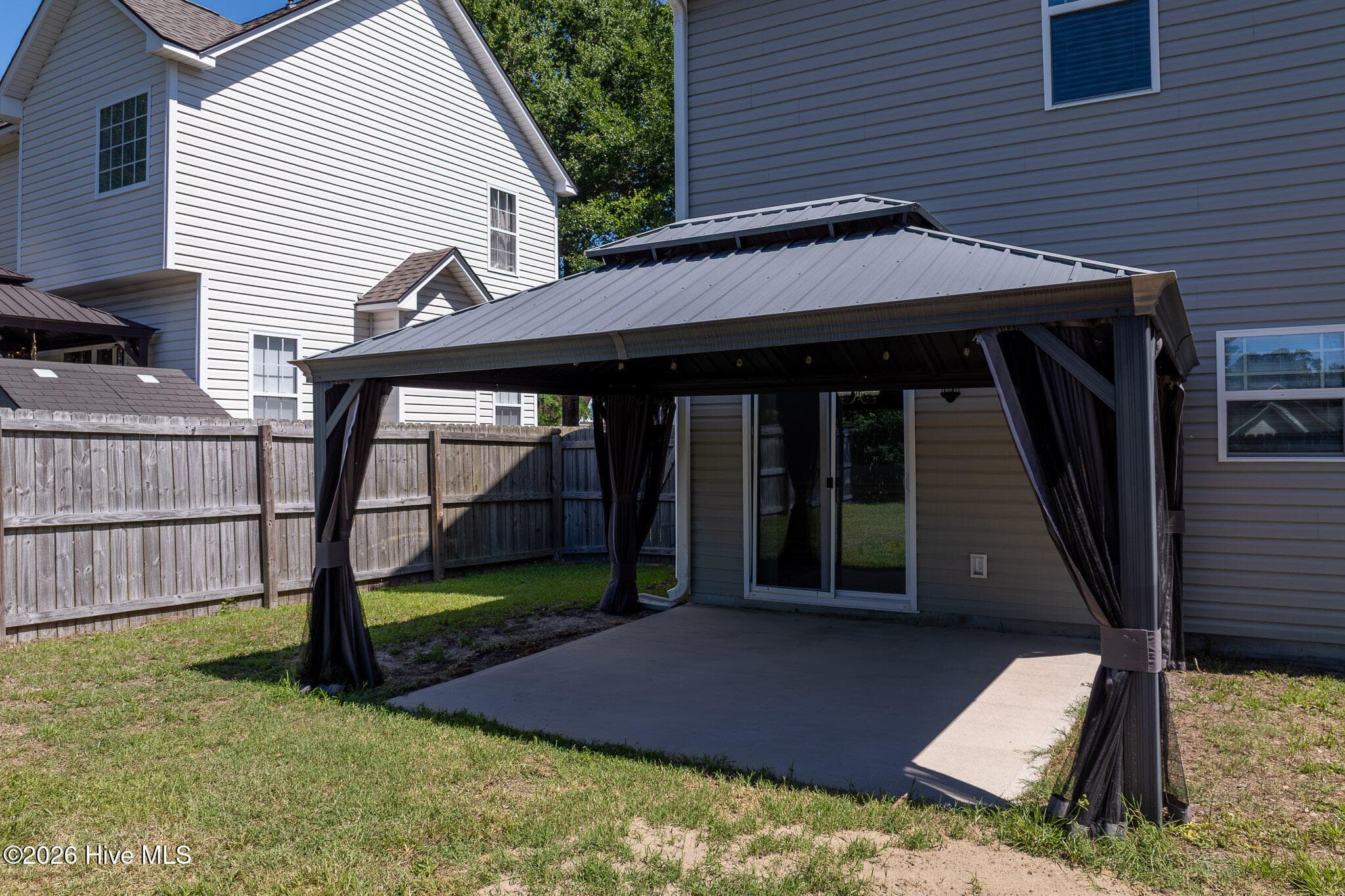 Single Family Residence at 211 Derby Downs Drive, Sneads Ferry, NC 28460, photo 39 of 61