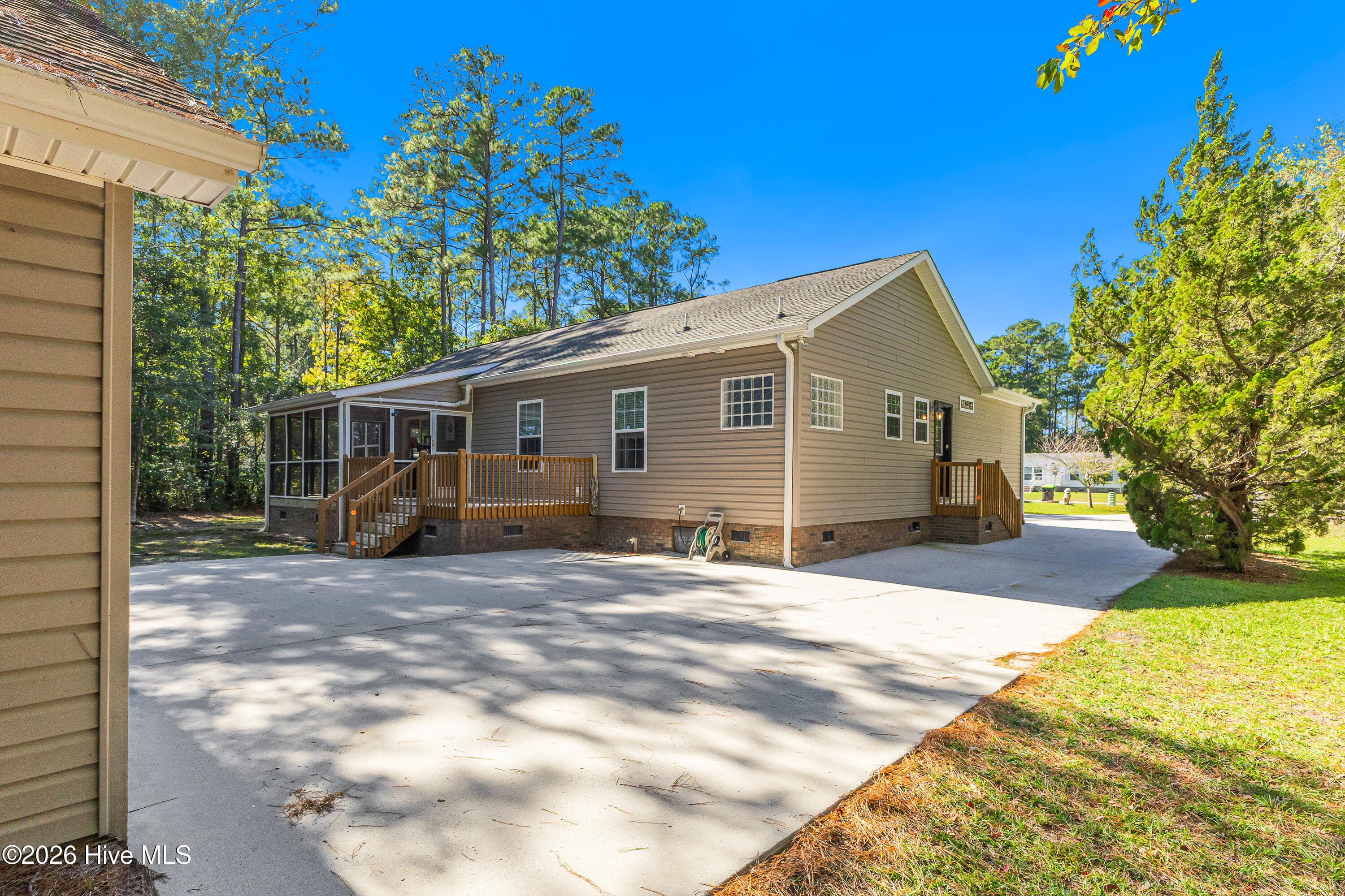 Single Family Residence at 281 Ocean Forest Drive NW, Calabash, NC 28467, photo 27 of 30