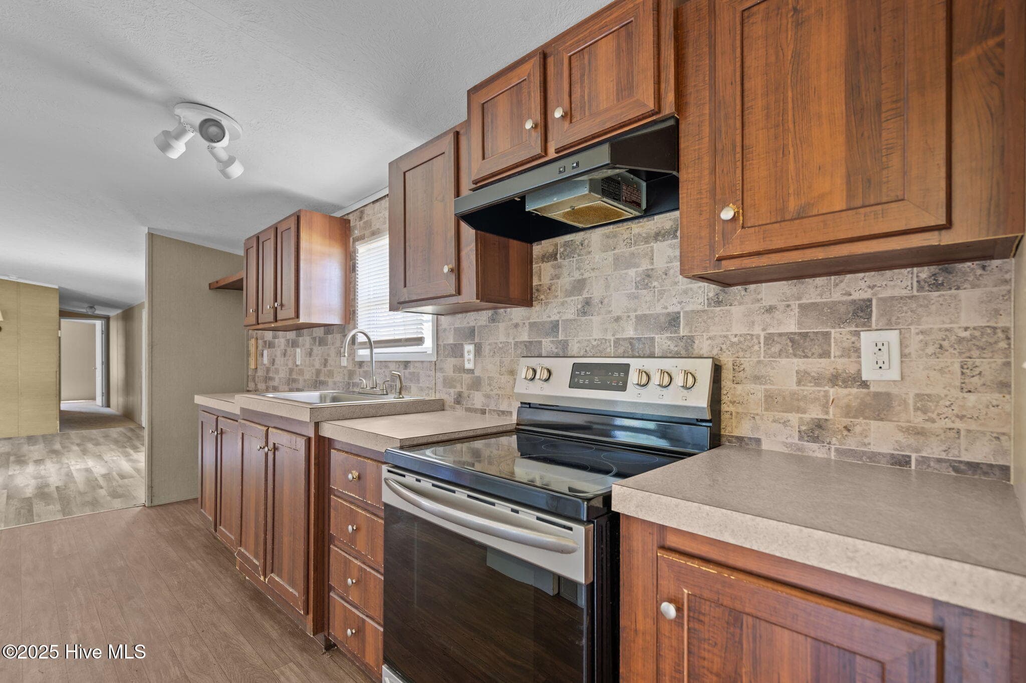 Manufactured Home at 120 8th Street, Bolton, NC 28423, photo 14 of 49