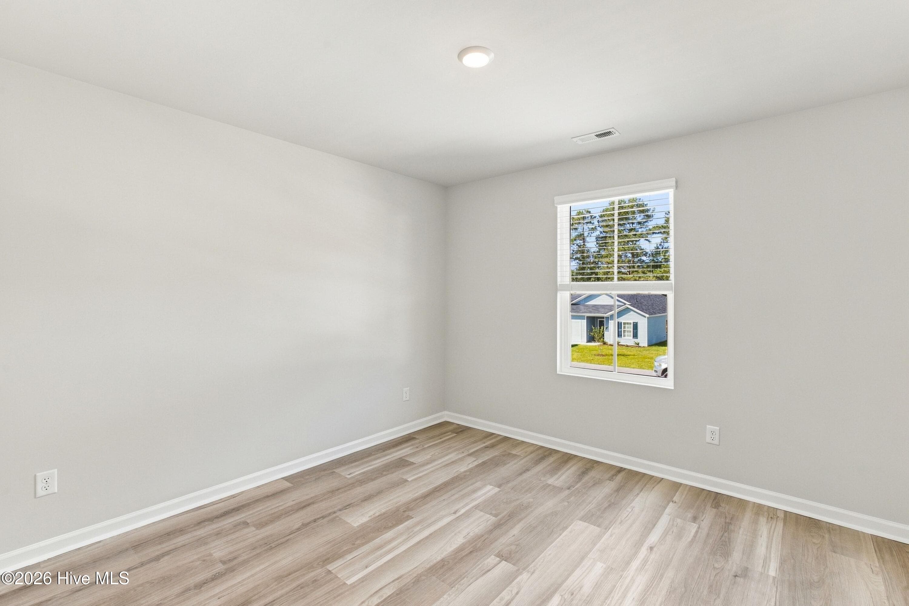 Single Family Residence at 141 N Squires Run Lane, Richlands, NC 28574, photo 46 of 105