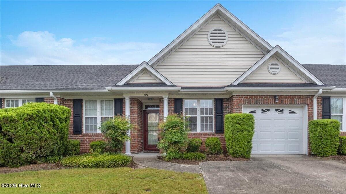5006 Carleton Drive Unit 121, Wilmington, NC 28403