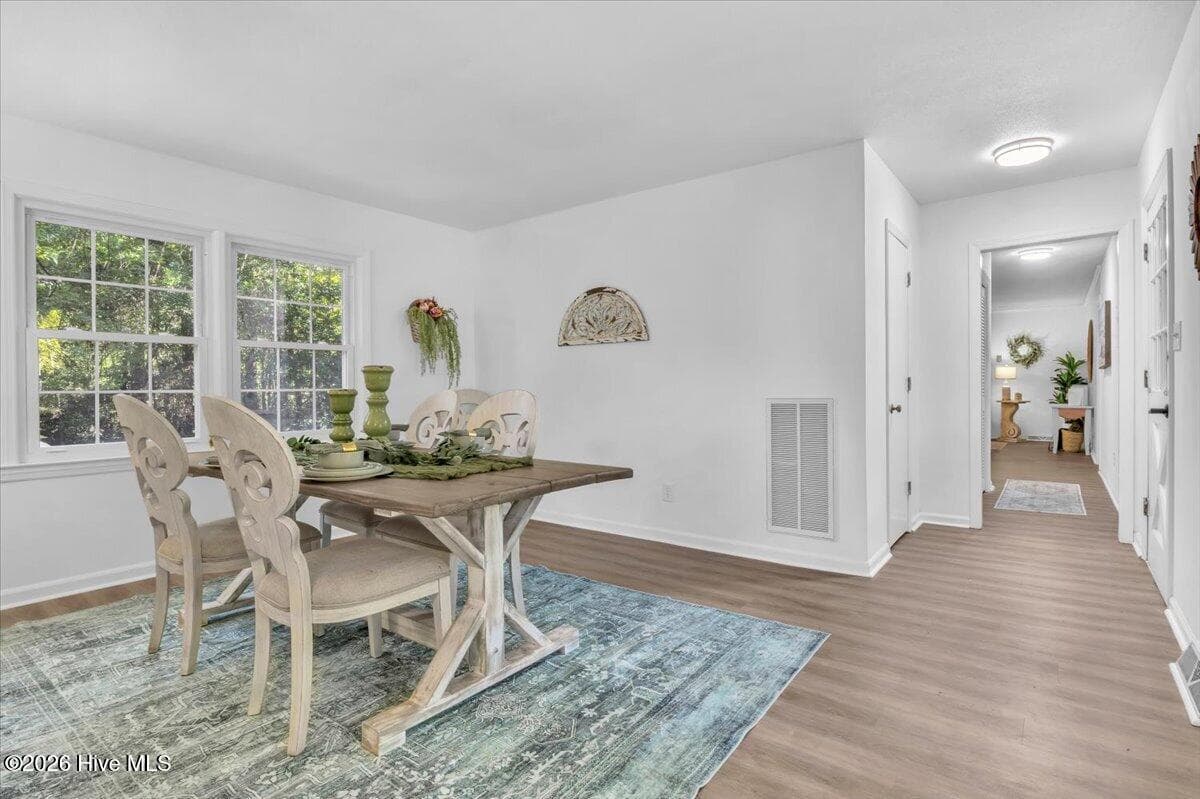 Single Family Residence at 5105 Belgrave Circle, Wilmington, NC 28403, photo 16 of 37