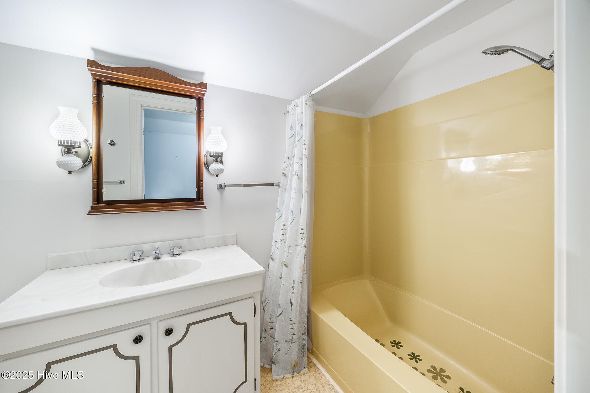 Condominium at 12 Village Green Circle 12, Southern Pines, NC 28387, photo 14 of 40