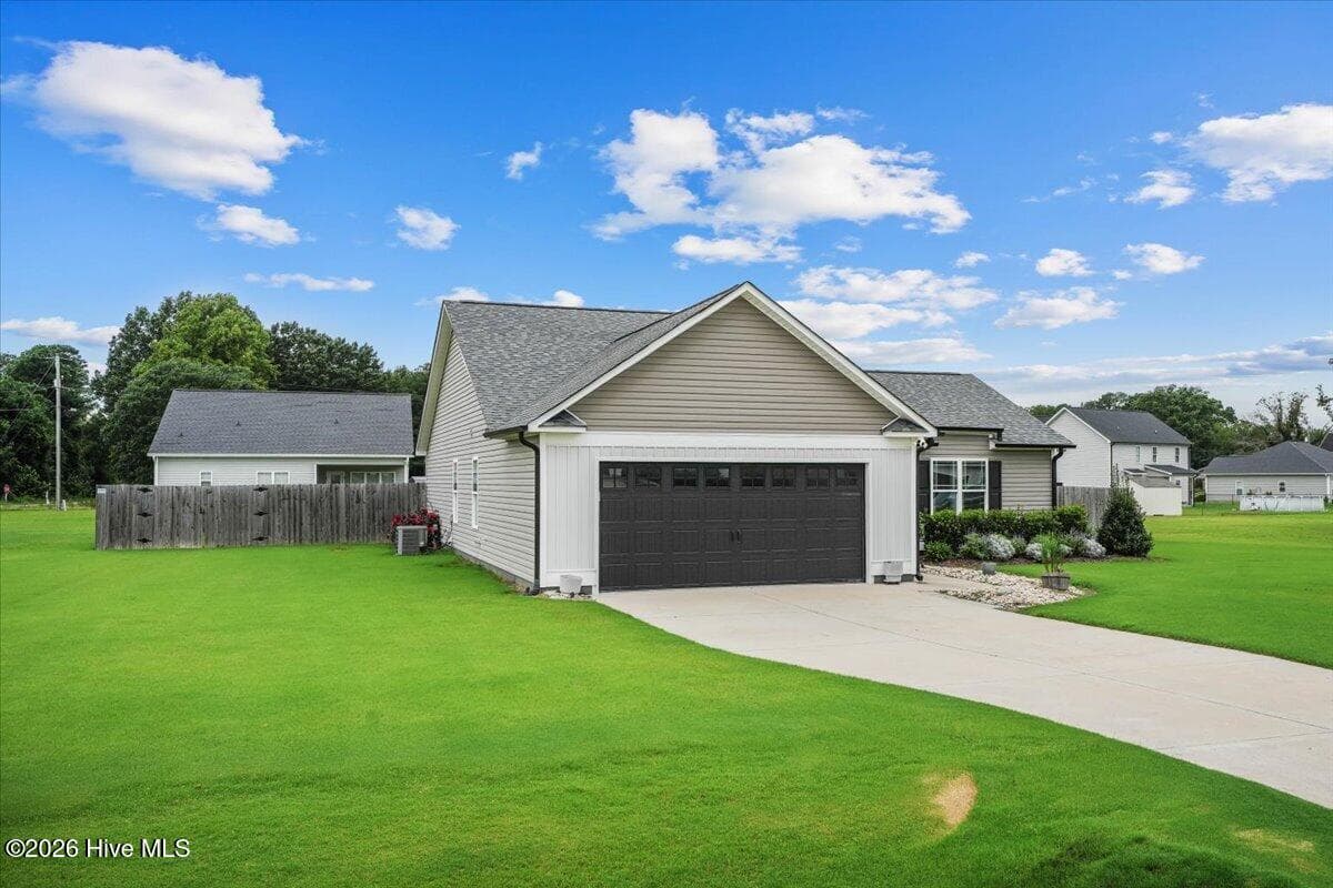 Single Family Residence at 103 Avalor Drive, Goldsboro, NC 27530, photo 3 of 34