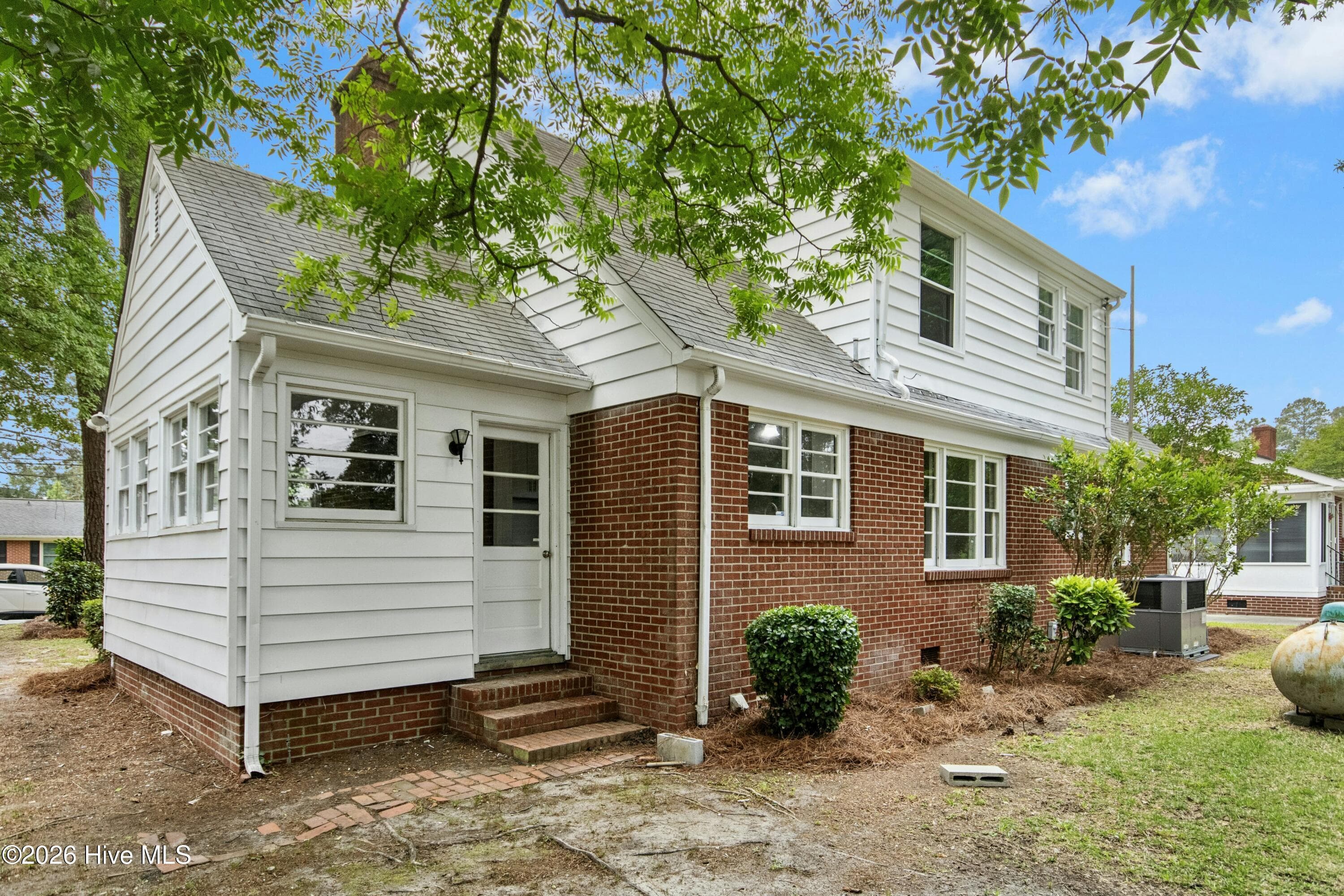 Single Family Residence at 205 Hill Street, Kinston, NC 28501, photo 22 of 27