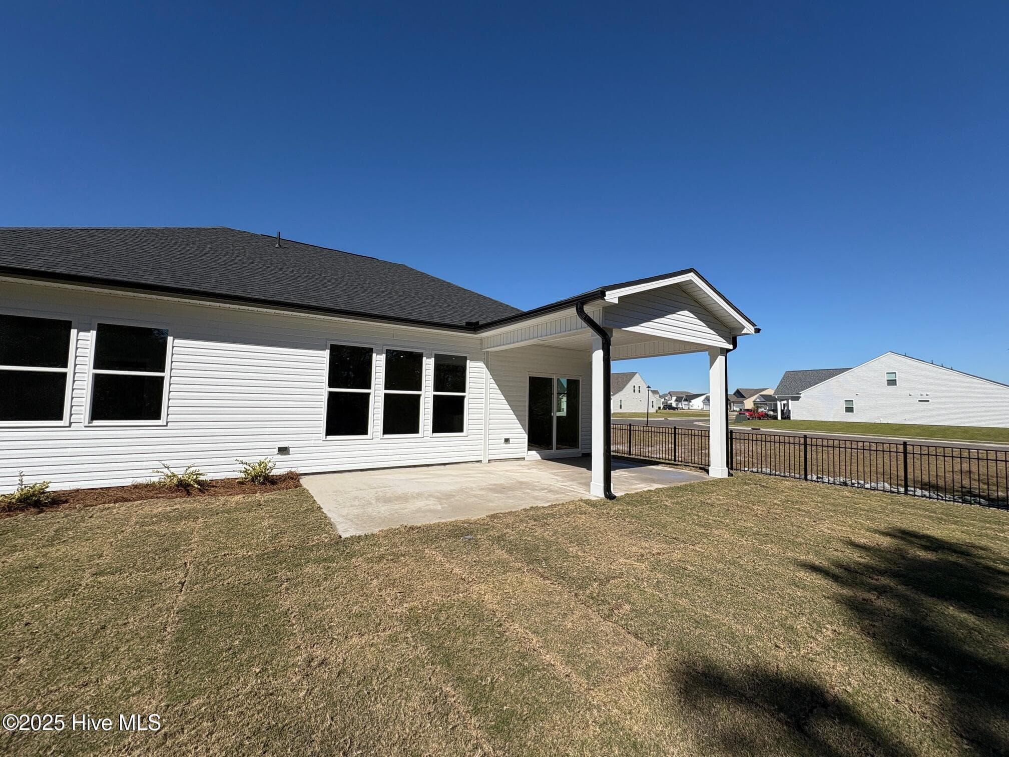 Single Family Residence at 6251 Raystone Way, Leland, NC 28451, photo 19 of 43