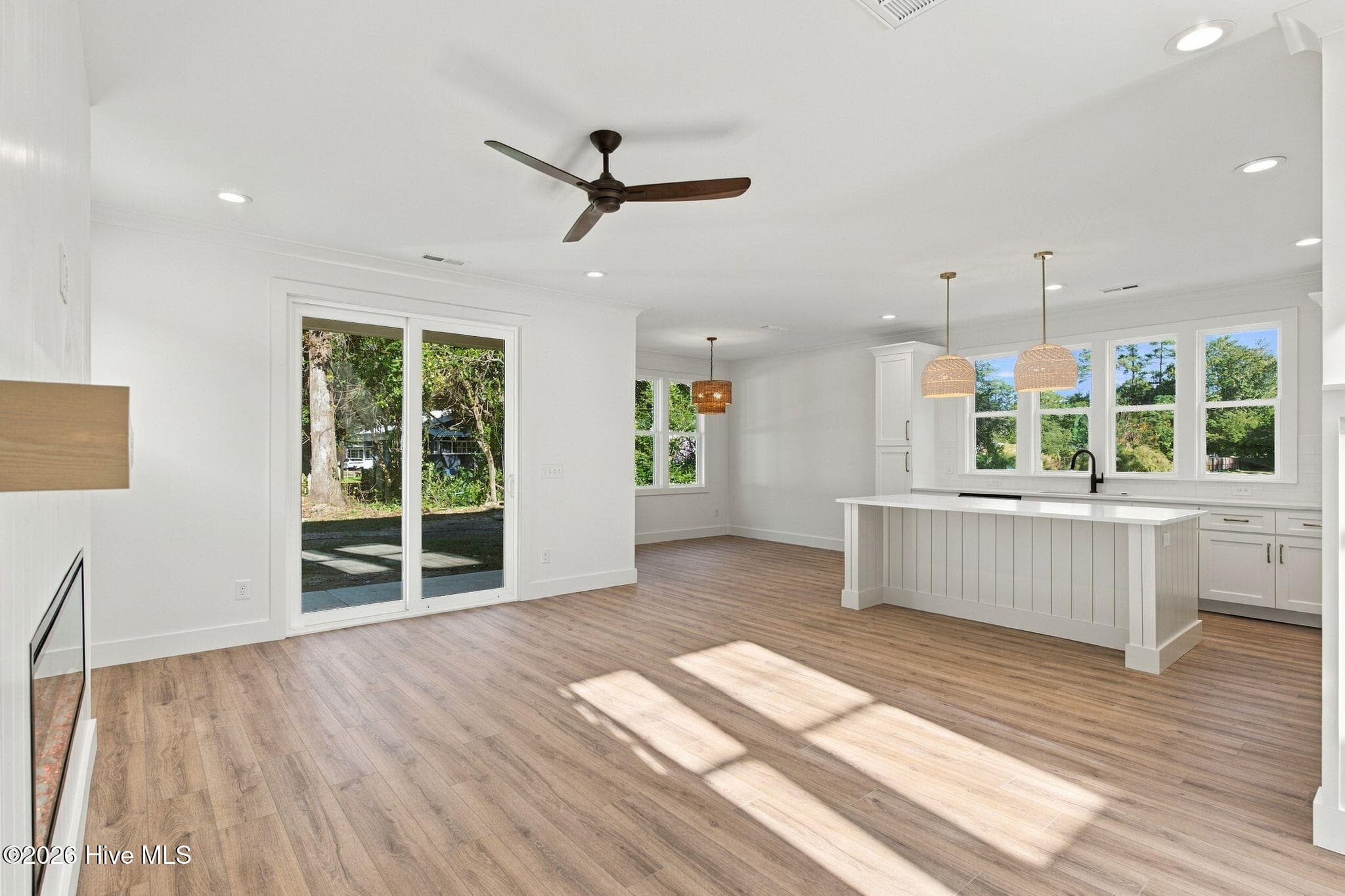 Single Family Residence at 1048 Montclair Drive, Wilmington, NC 28403, photo 19 of 95