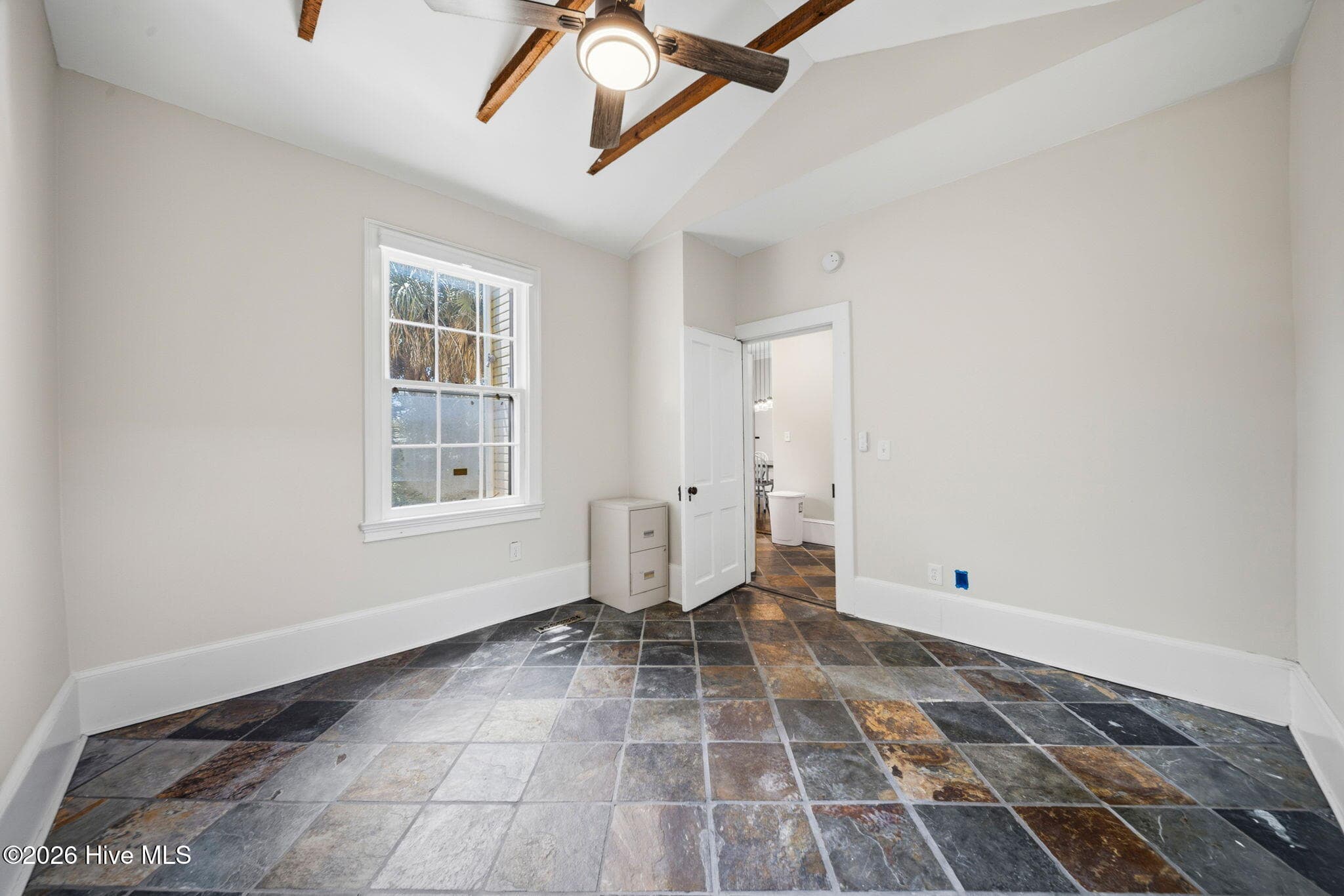 Single Family Residence at 106 Castle Street, Wilmington, NC 28401, photo 29 of 54