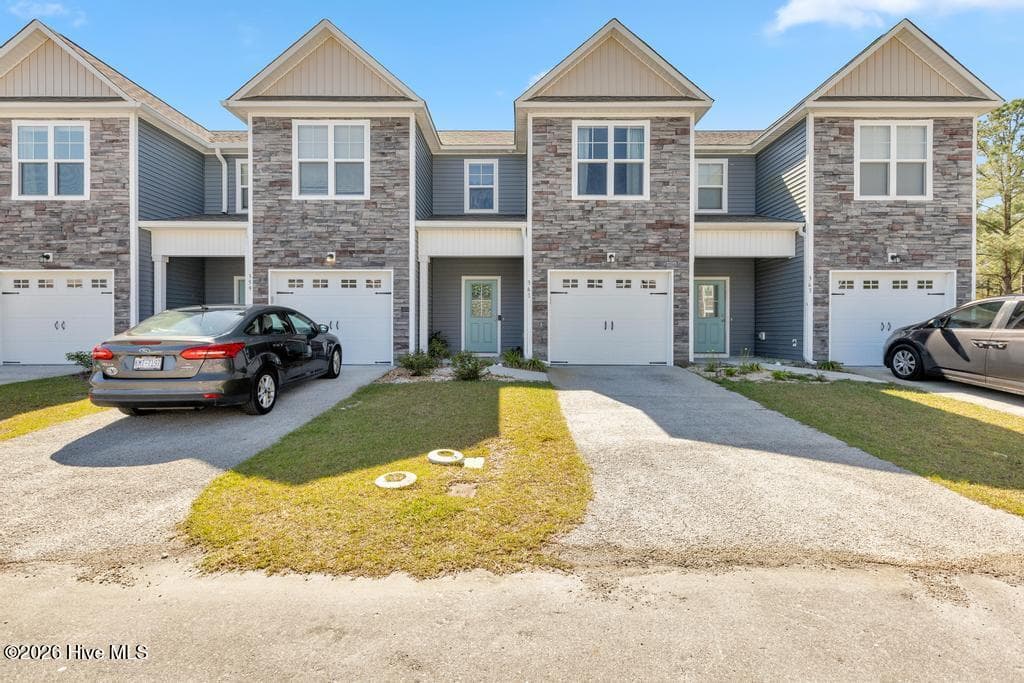 Townhouse at 361 S Stingray Lane, Sneads Ferry, NC 28460, photo 5 of 29