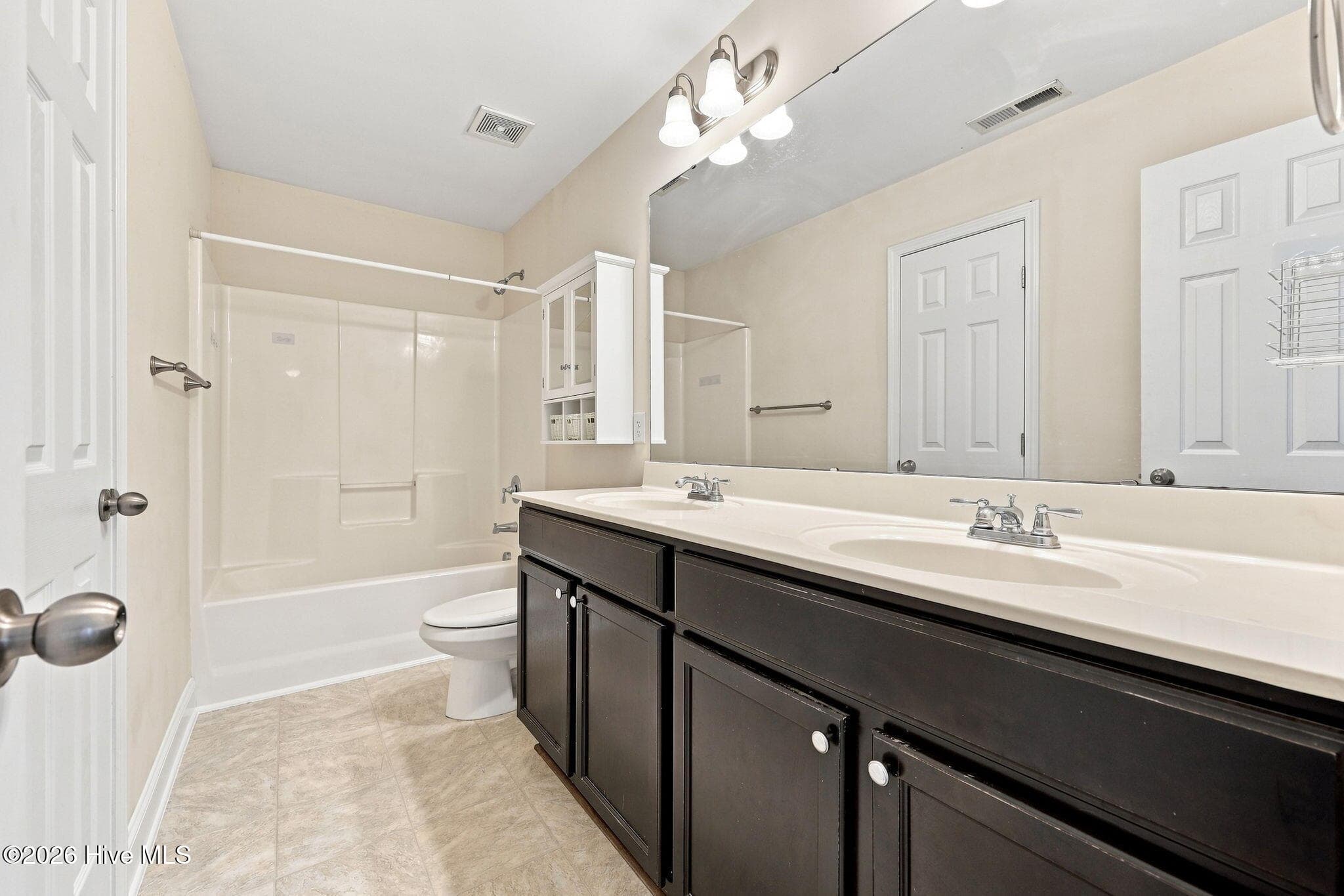 Upstairs Bathroom - 1284 L Cooper Road, Cameron, NC 28326