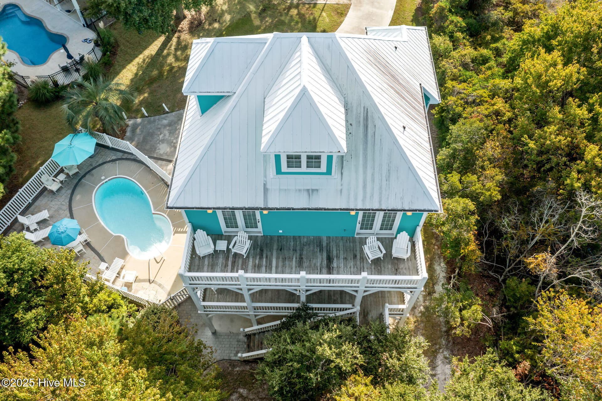 Single Family Residence at 9902 Colonel Hanson Court, Emerald Isle, NC 28594, photo 4 of 56