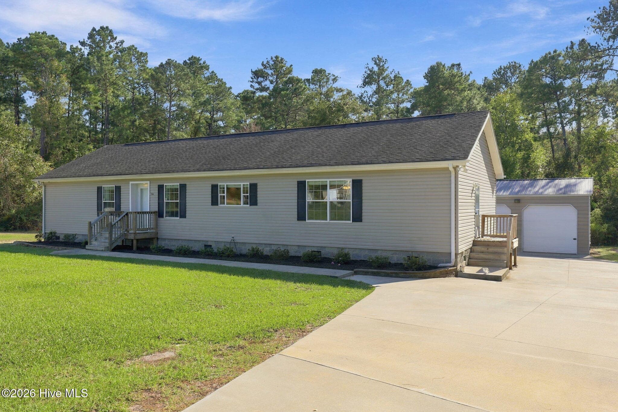 756 Ridgecrest Lane, Rocky Point, NC 28457