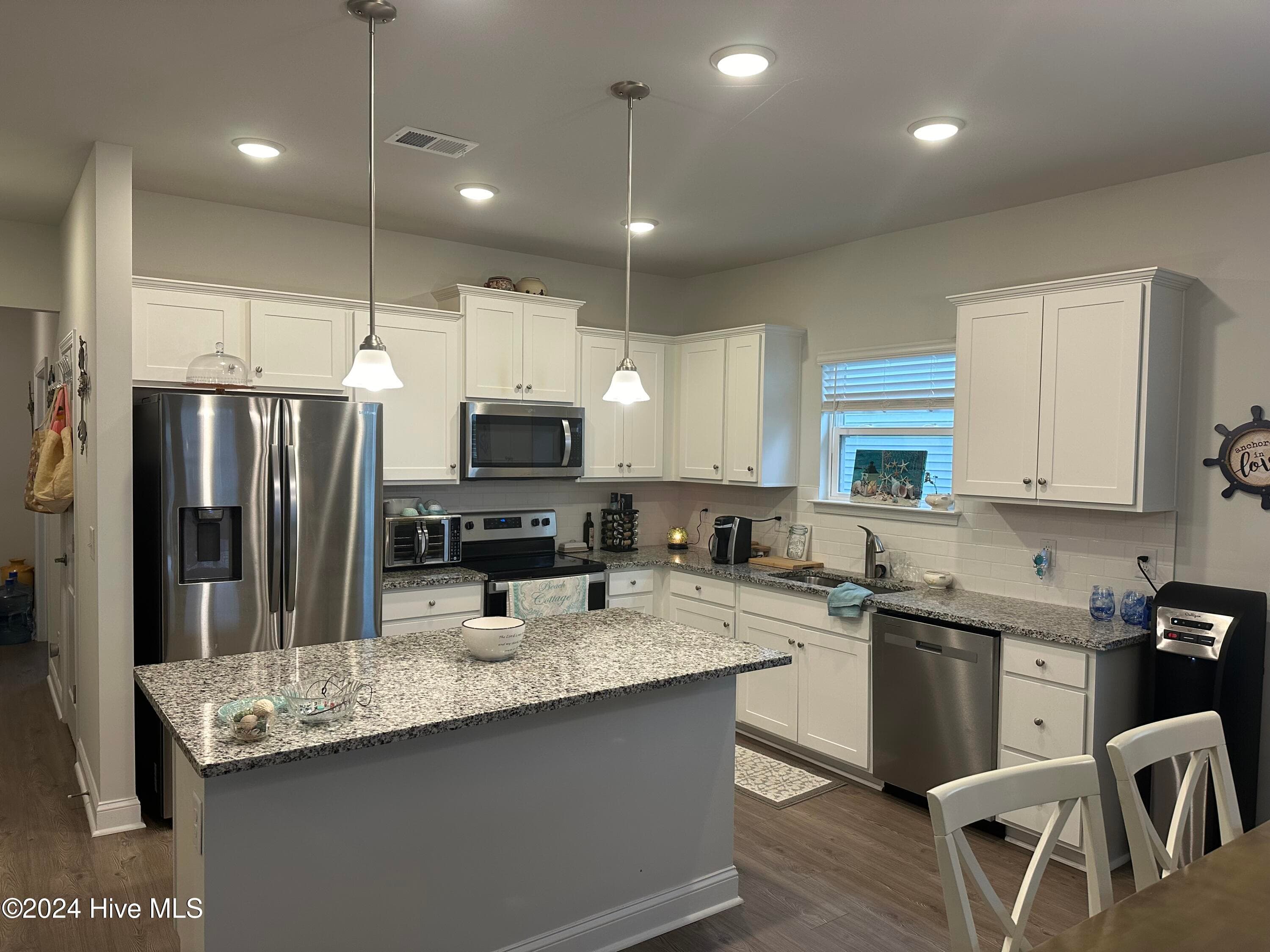 Single Family Residence at 9463 Barnstormer Drive, Calabash, NC 28467, photo 2 of 30