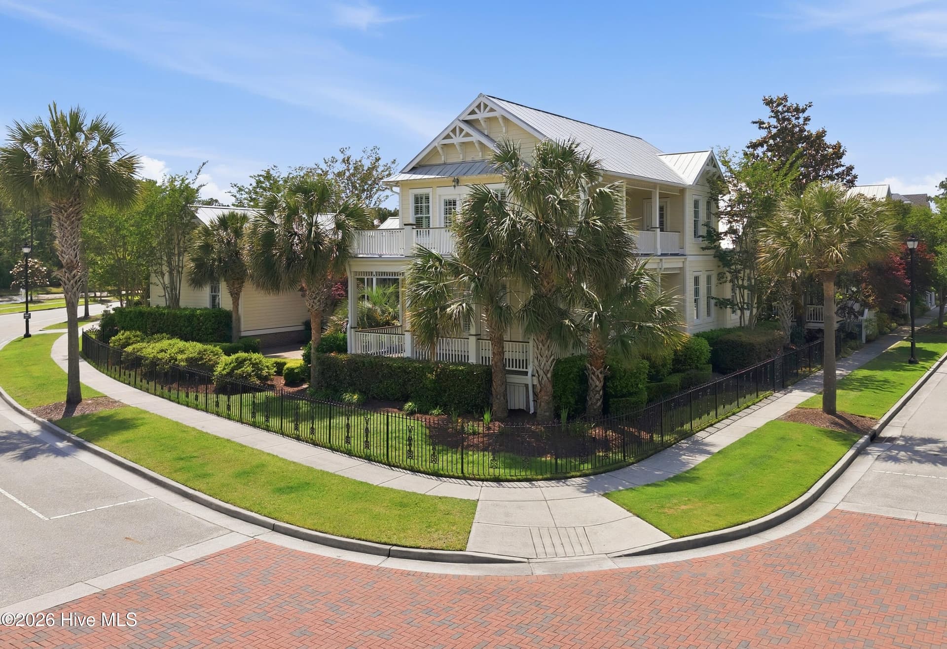Single Family Residence at 6524 Brevard Drive, Wilmington, NC 28405, photo 14 of 143